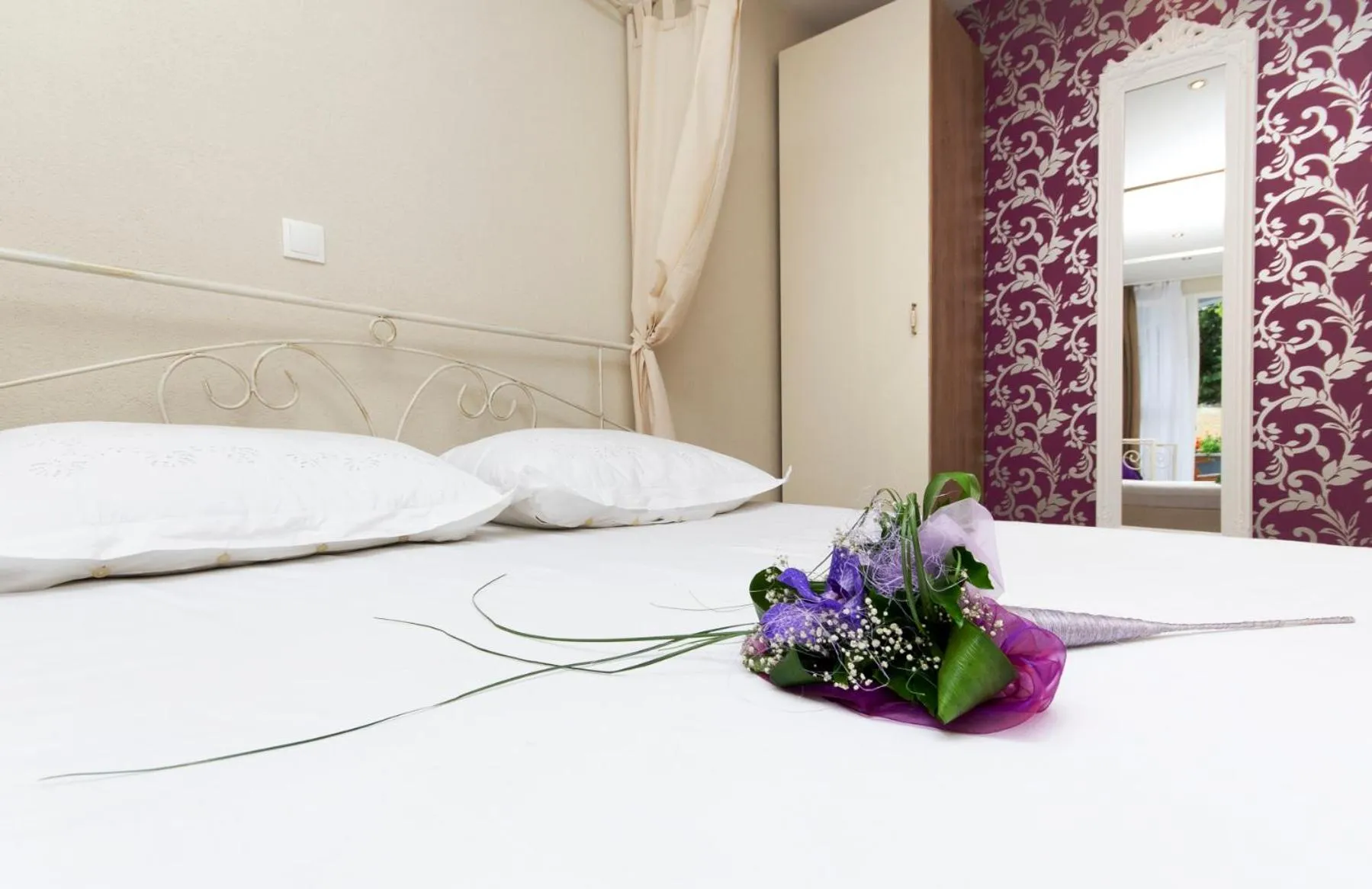 Bed in Villa Bougenvilia Tomas