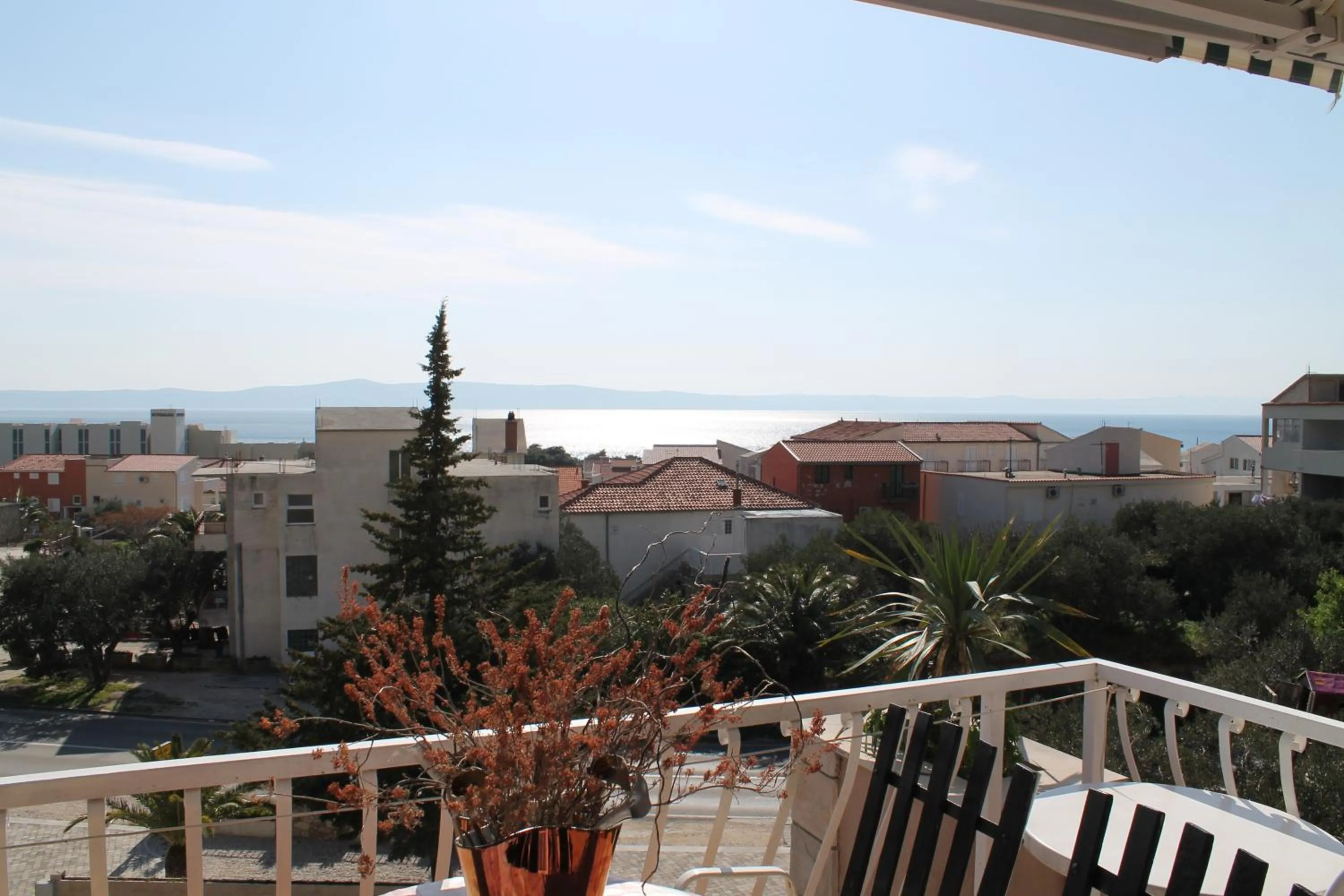 Day in Villa Bougenvilia Tomas