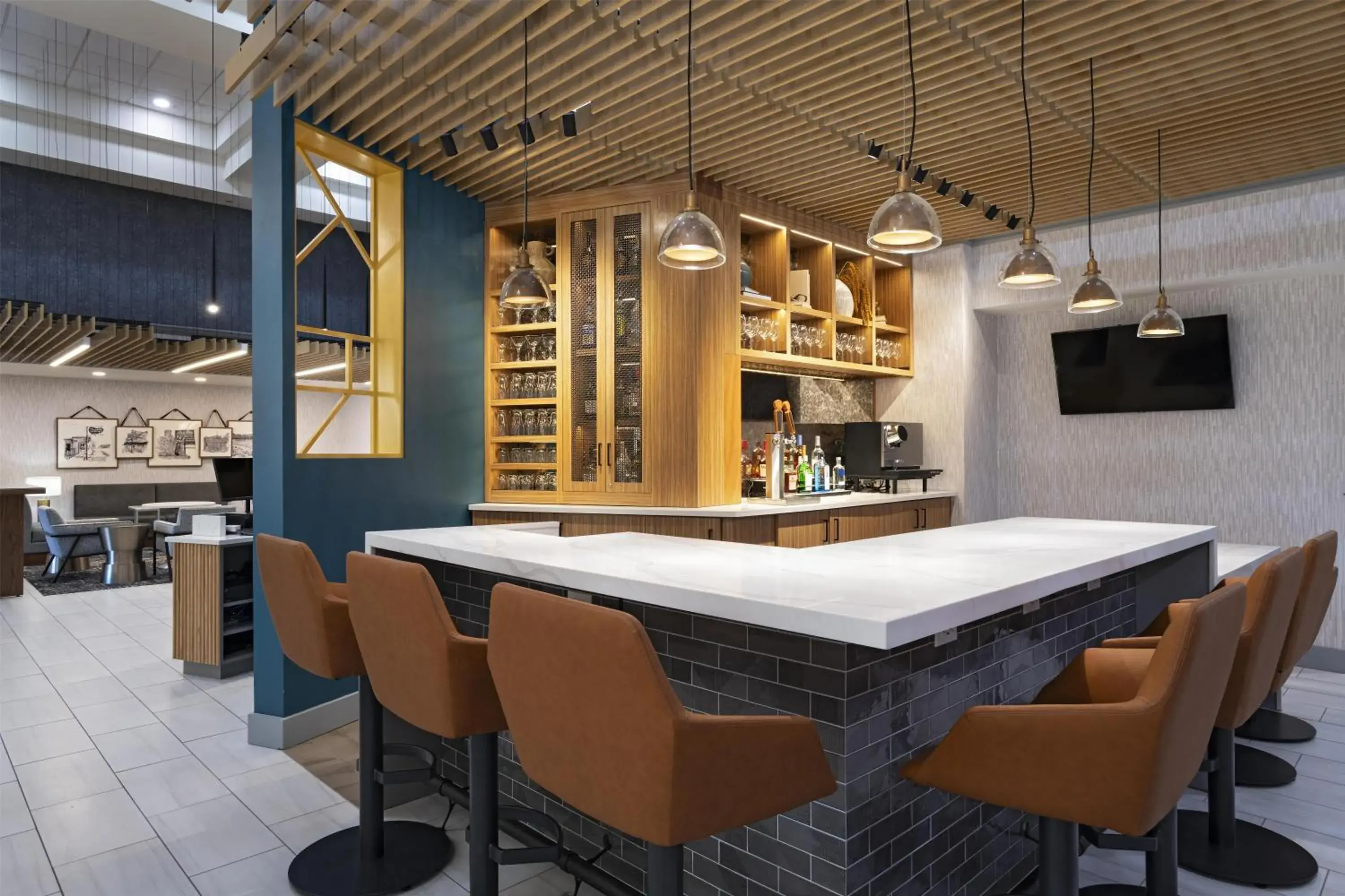 Lounge or bar in Hyatt Place Austin The Domain Area Lounge or bar in Hyatt Place Austin The Domain Area