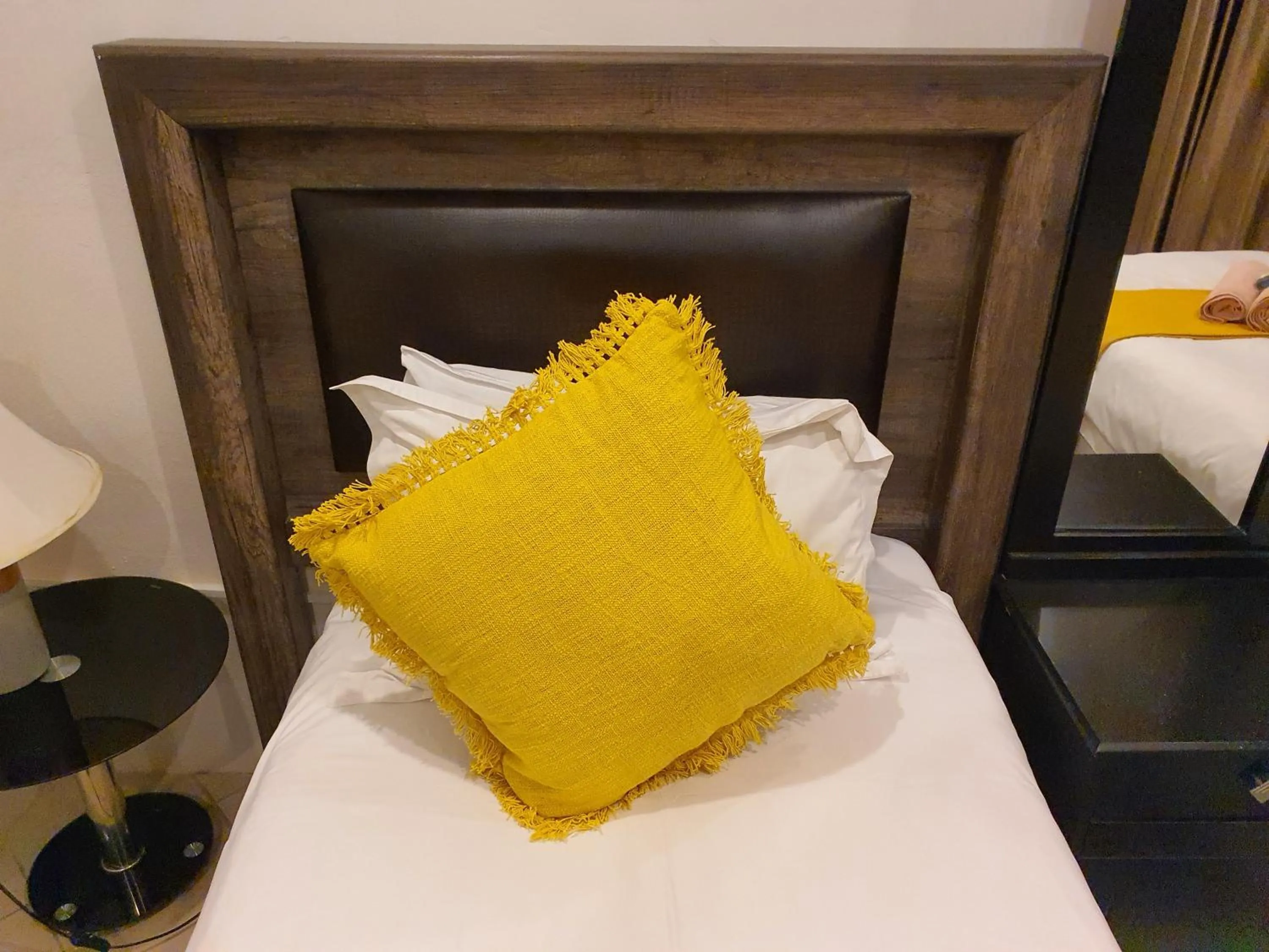 Bed in Sunnyridge Lodge