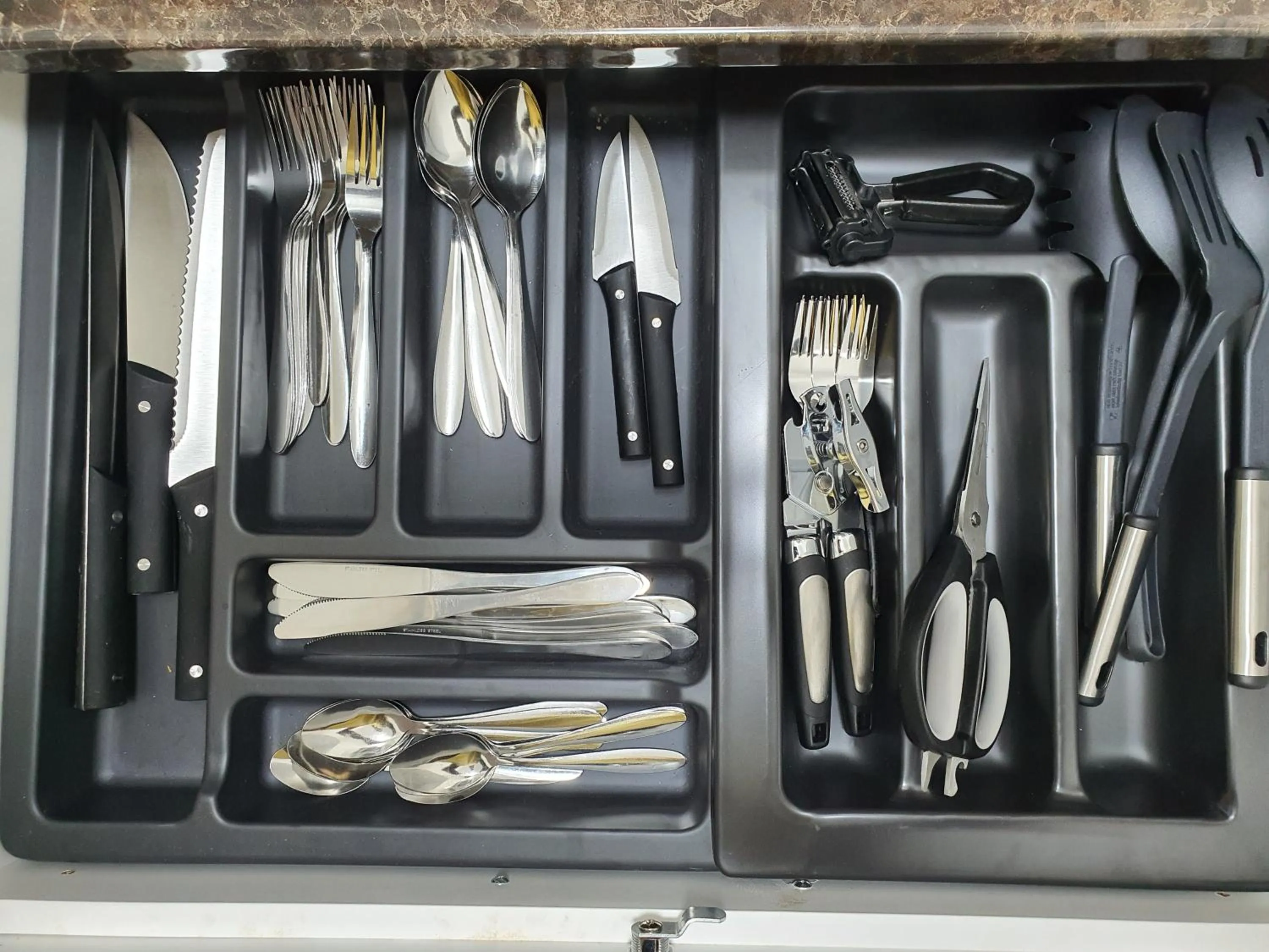 Kitchen or kitchenette in Sunnyridge Lodge