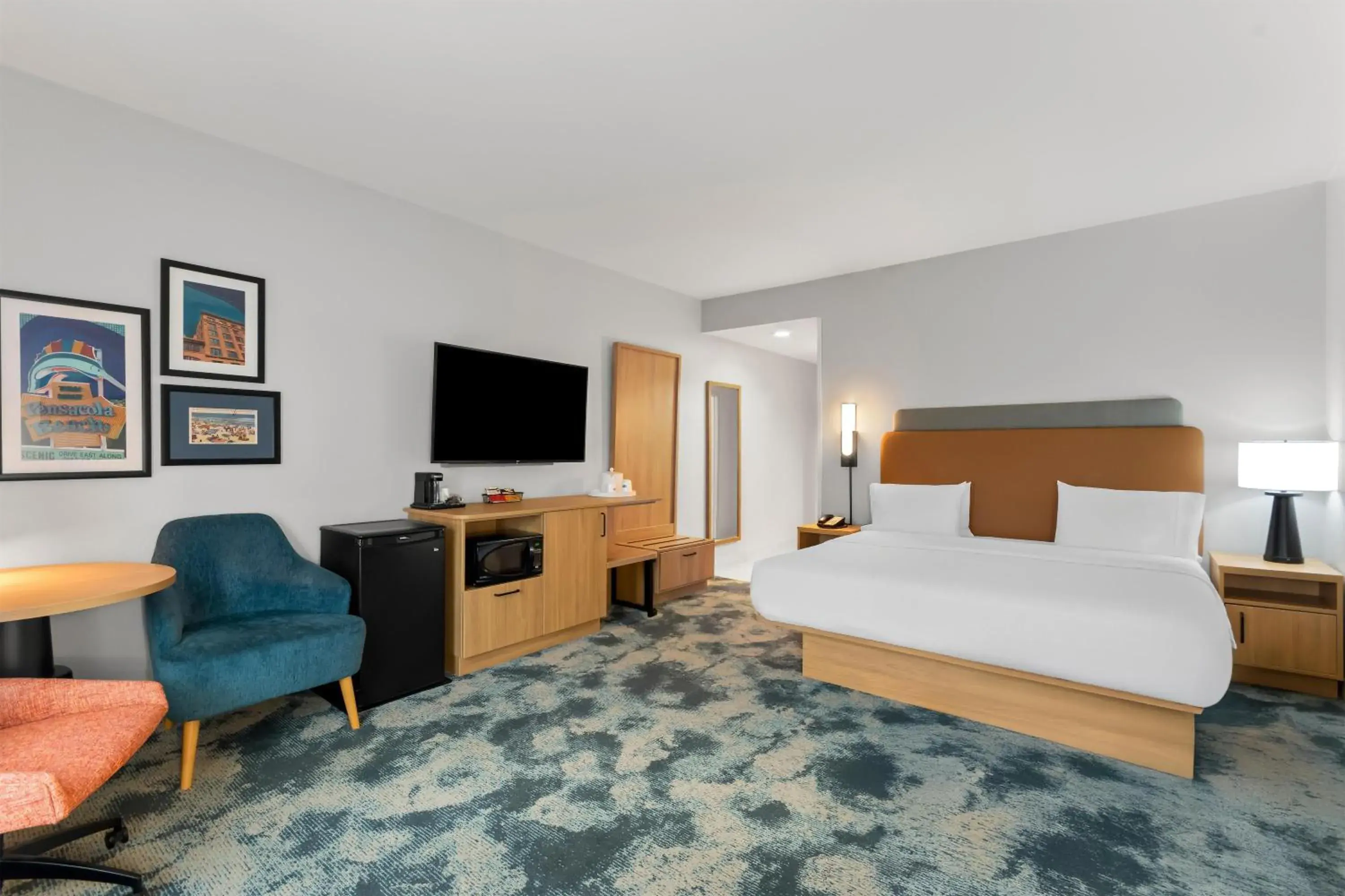 Bed in Hampton Inn & Suites Pensacola/I-10 Pine Forest Road Bed in Hampton Inn & Suites Pensacola/I-10 Pine Forest Road