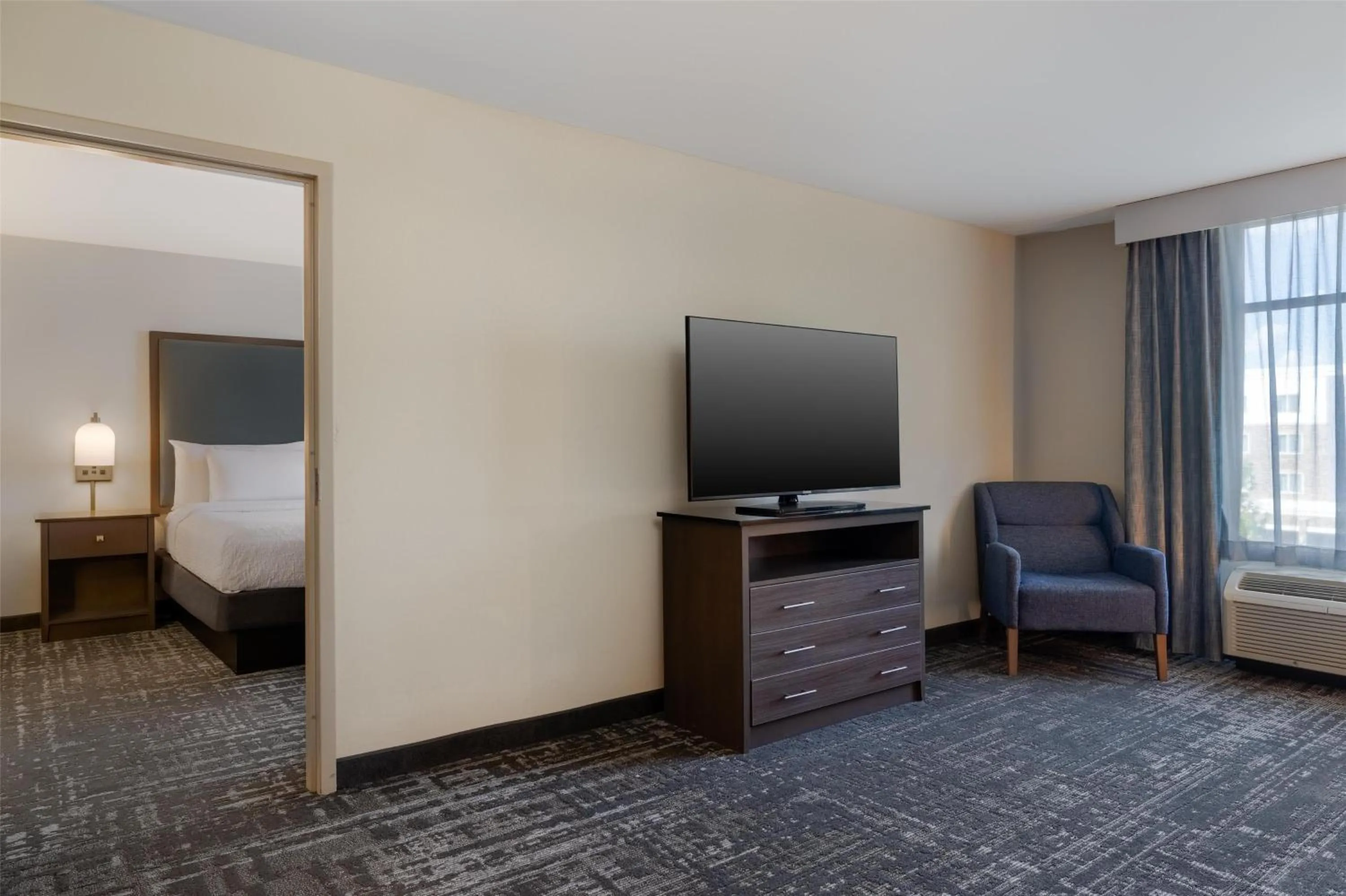 Bed in Homewood Suites by Hilton Ankeny