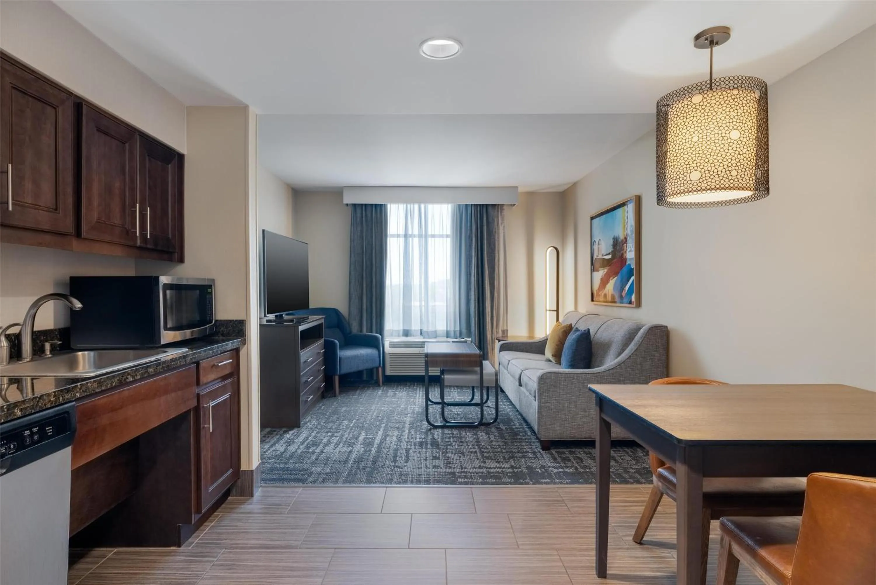 Living room in Homewood Suites by Hilton Ankeny