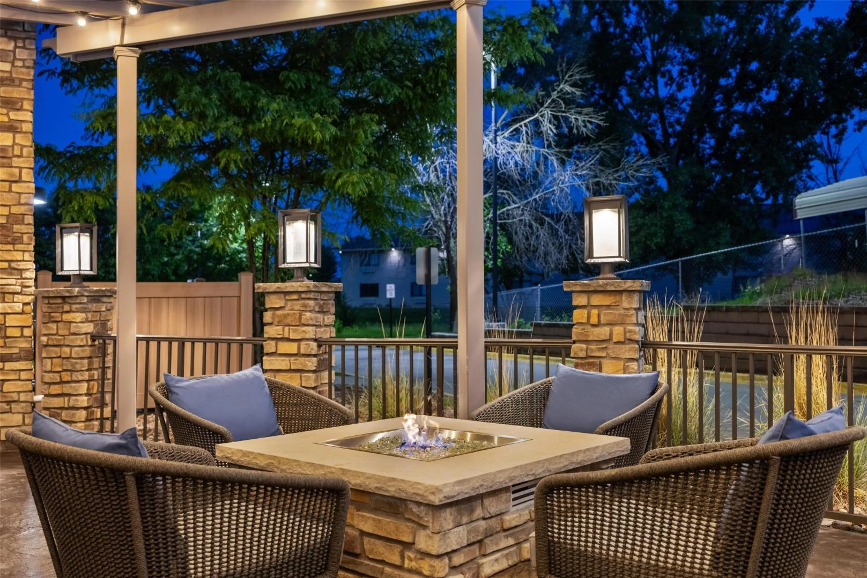 Patio in Homewood Suites by Hilton Ankeny