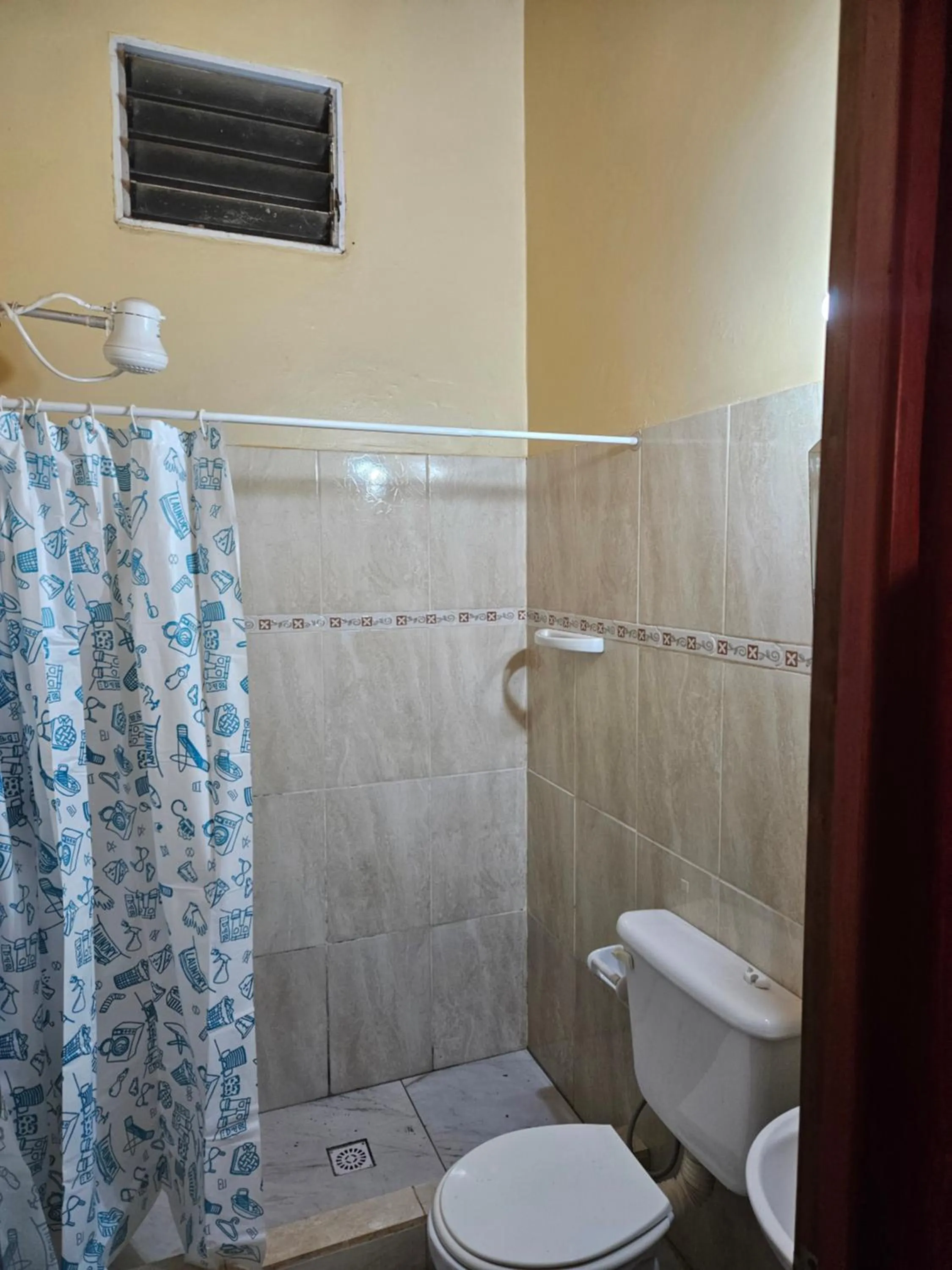 Shower in peixes apart