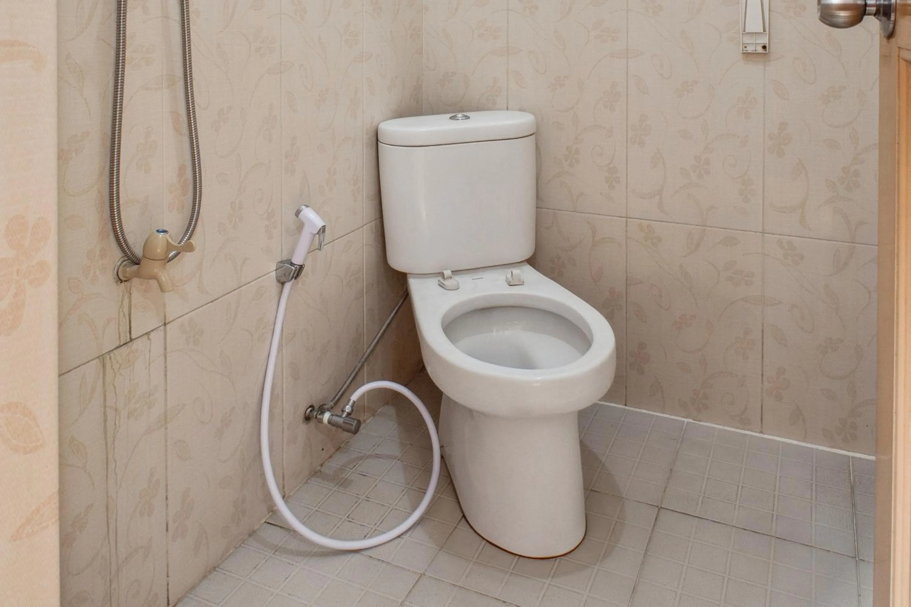 Shower in Wisma Rumka