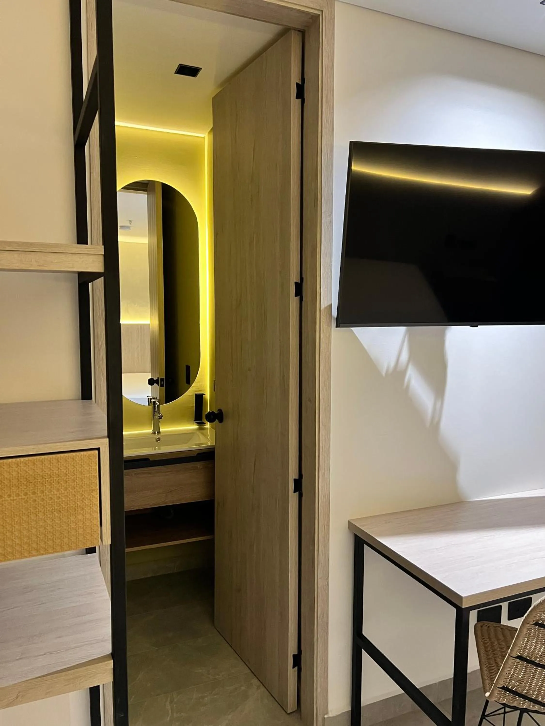 TV and multimedia, Bed in Sonata 44 Hotel Laureles