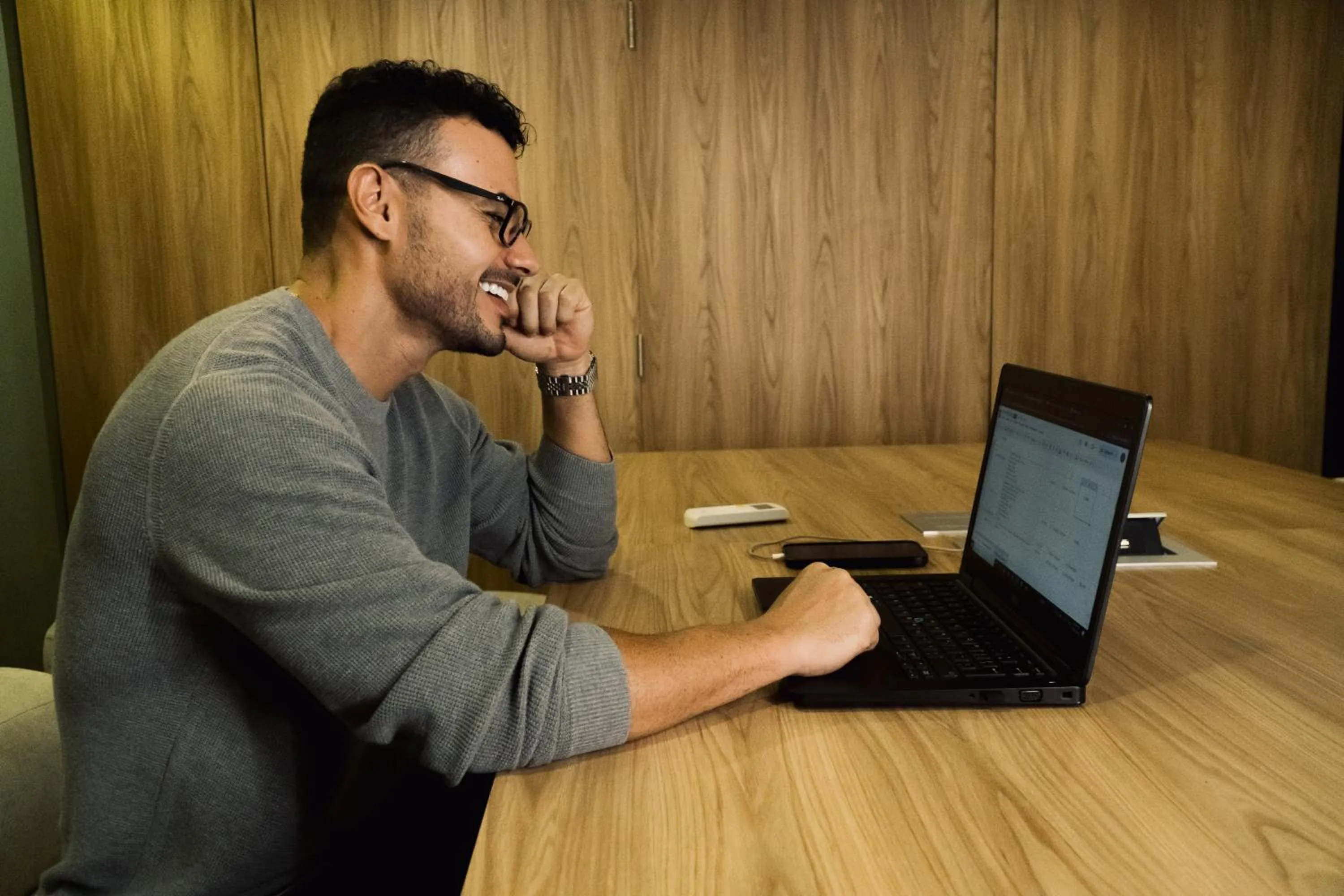 Sonata 44 Hotel Laureles