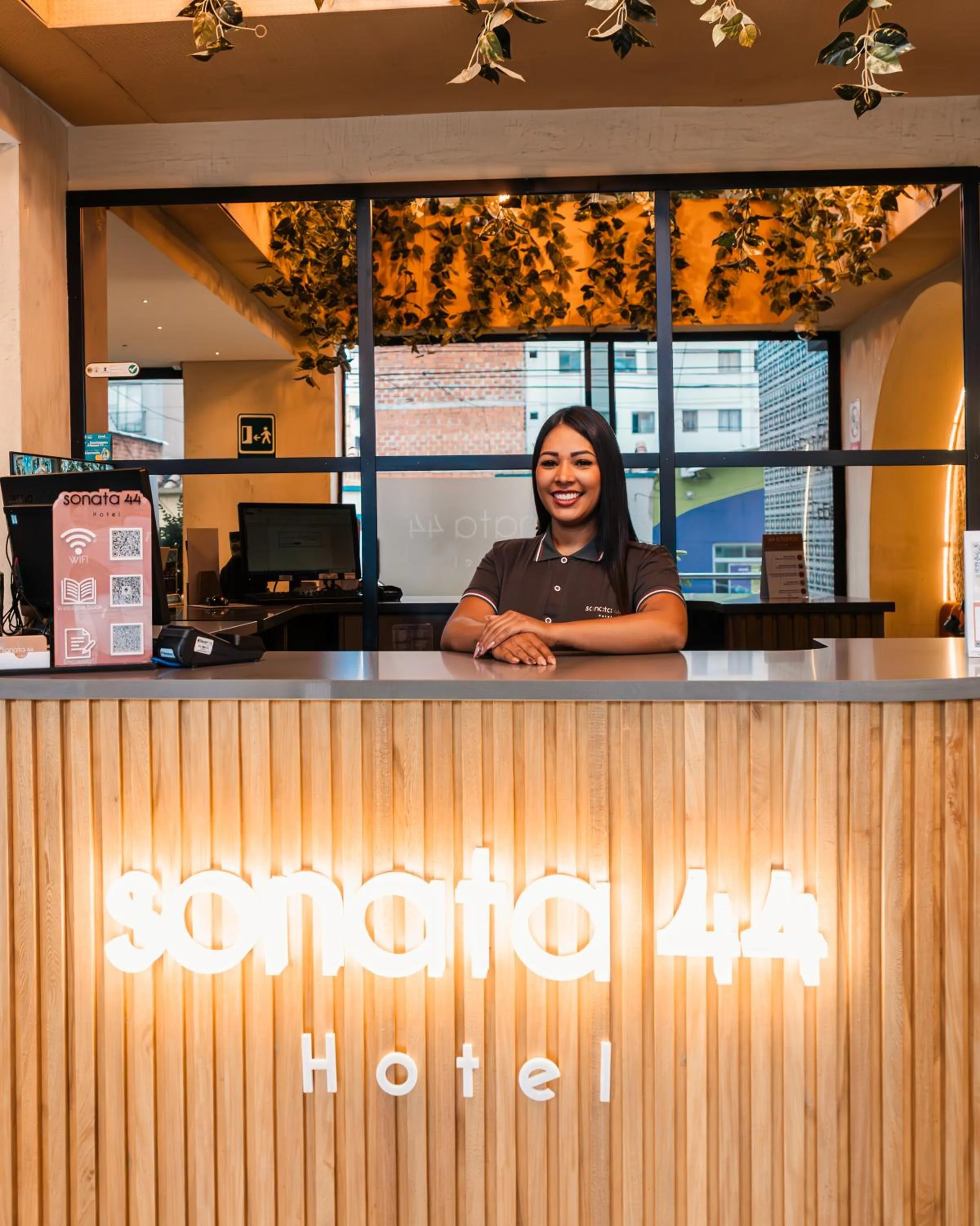 Sonata 44 Hotel Laureles