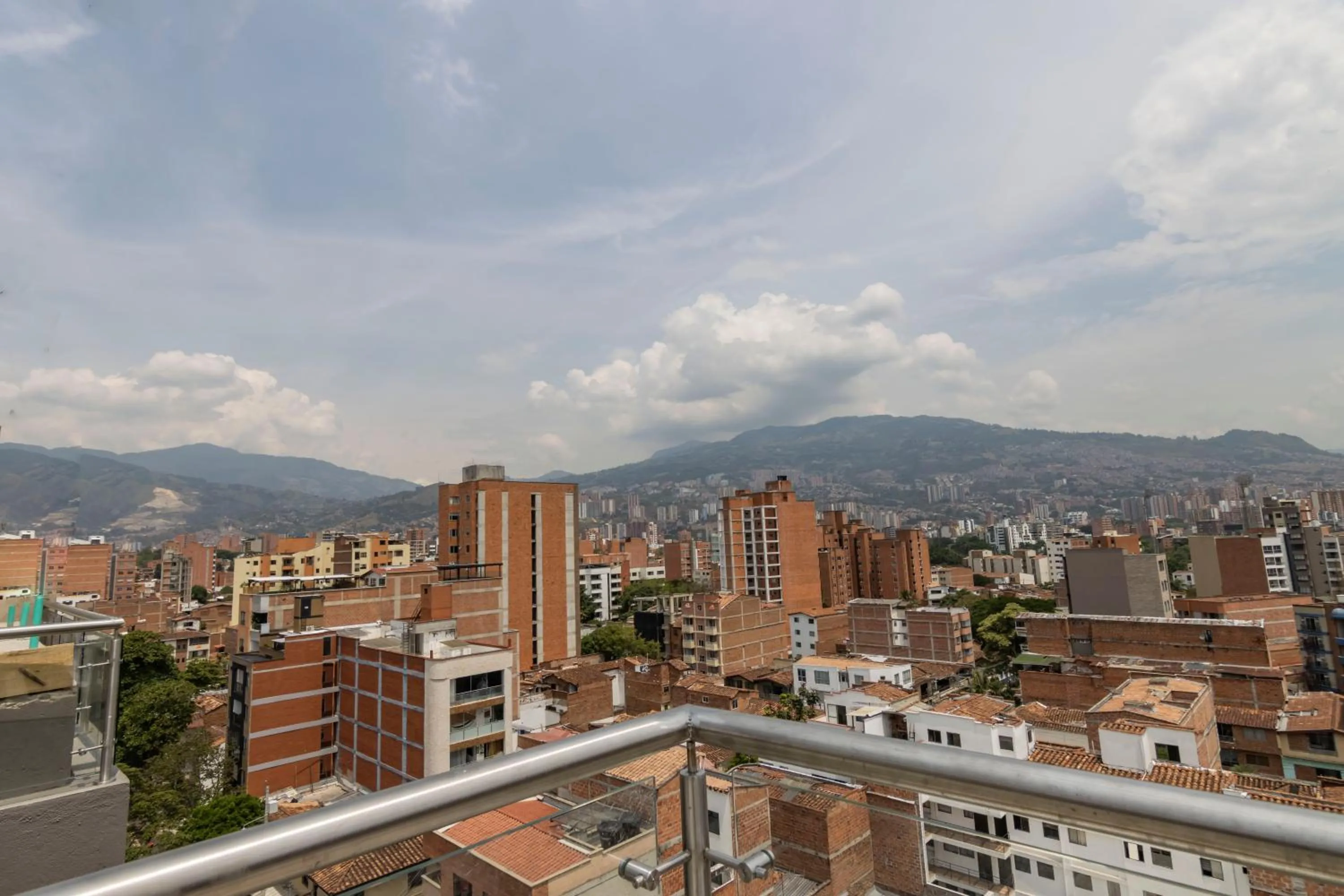 Property building in Sonata 44 Hotel Laureles