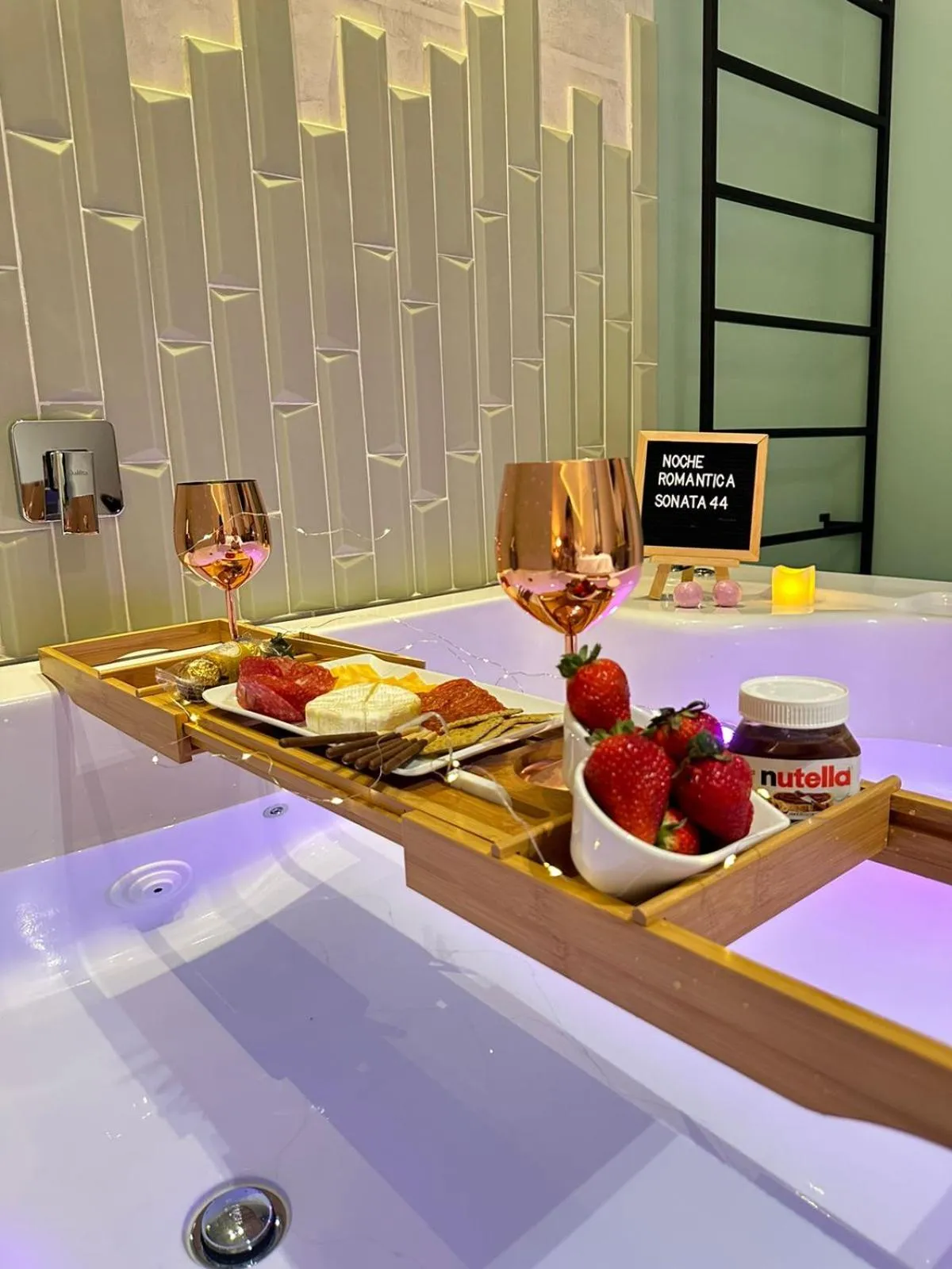 Sonata 44 Hotel Laureles