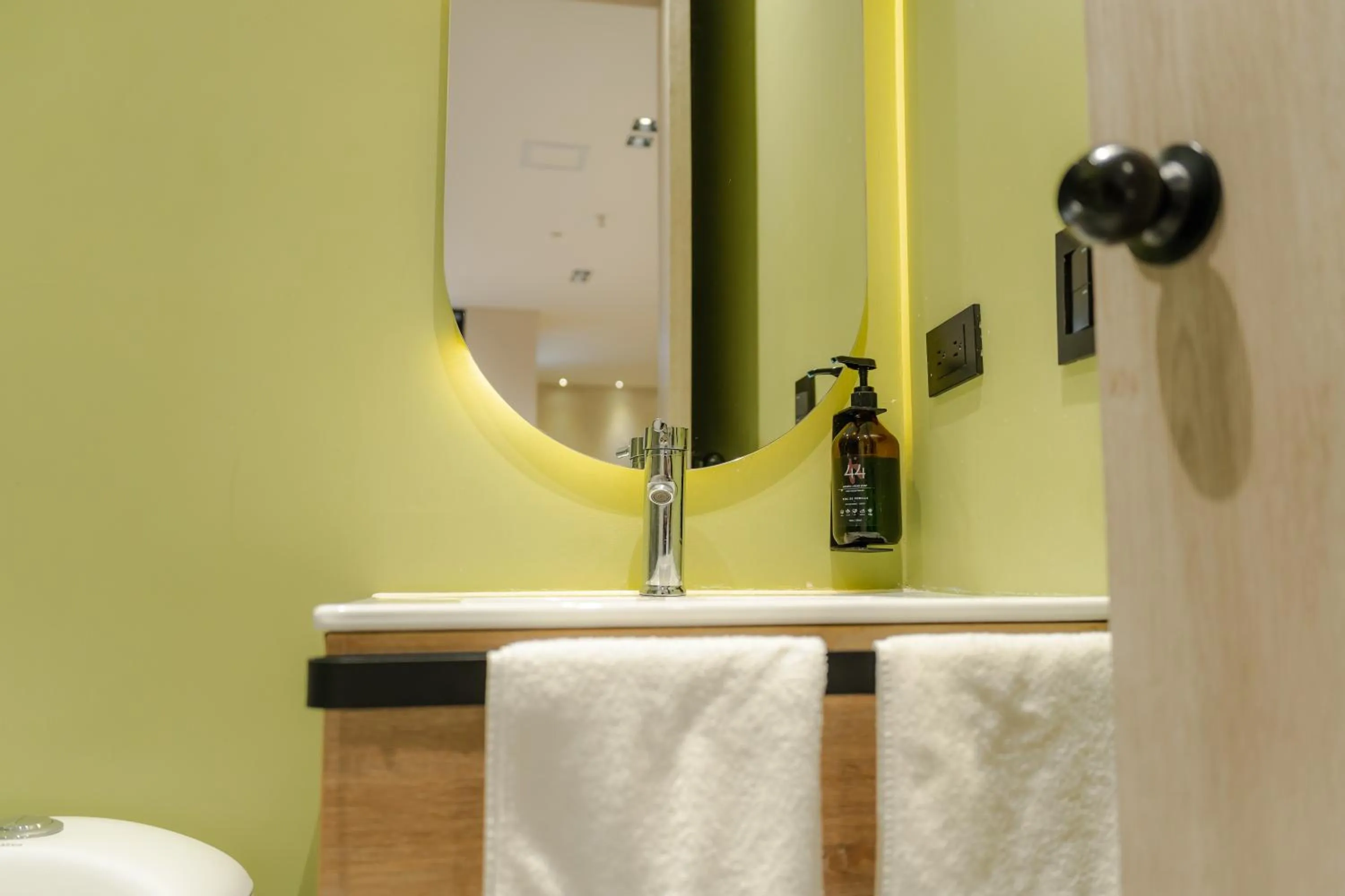 Bathroom in Sonata 44 Hotel Laureles
