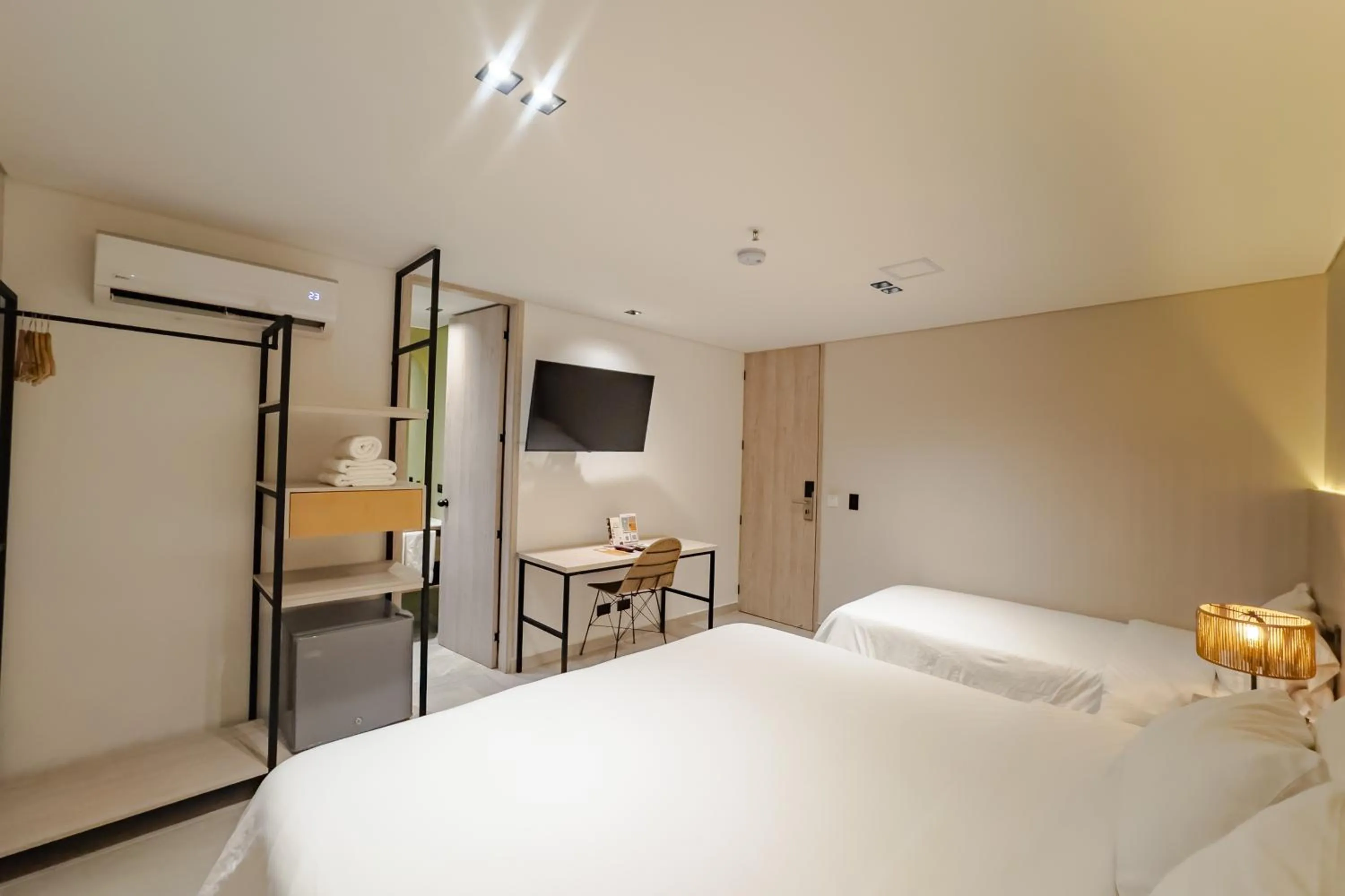 TV and multimedia, Bed in Sonata 44 Hotel Laureles