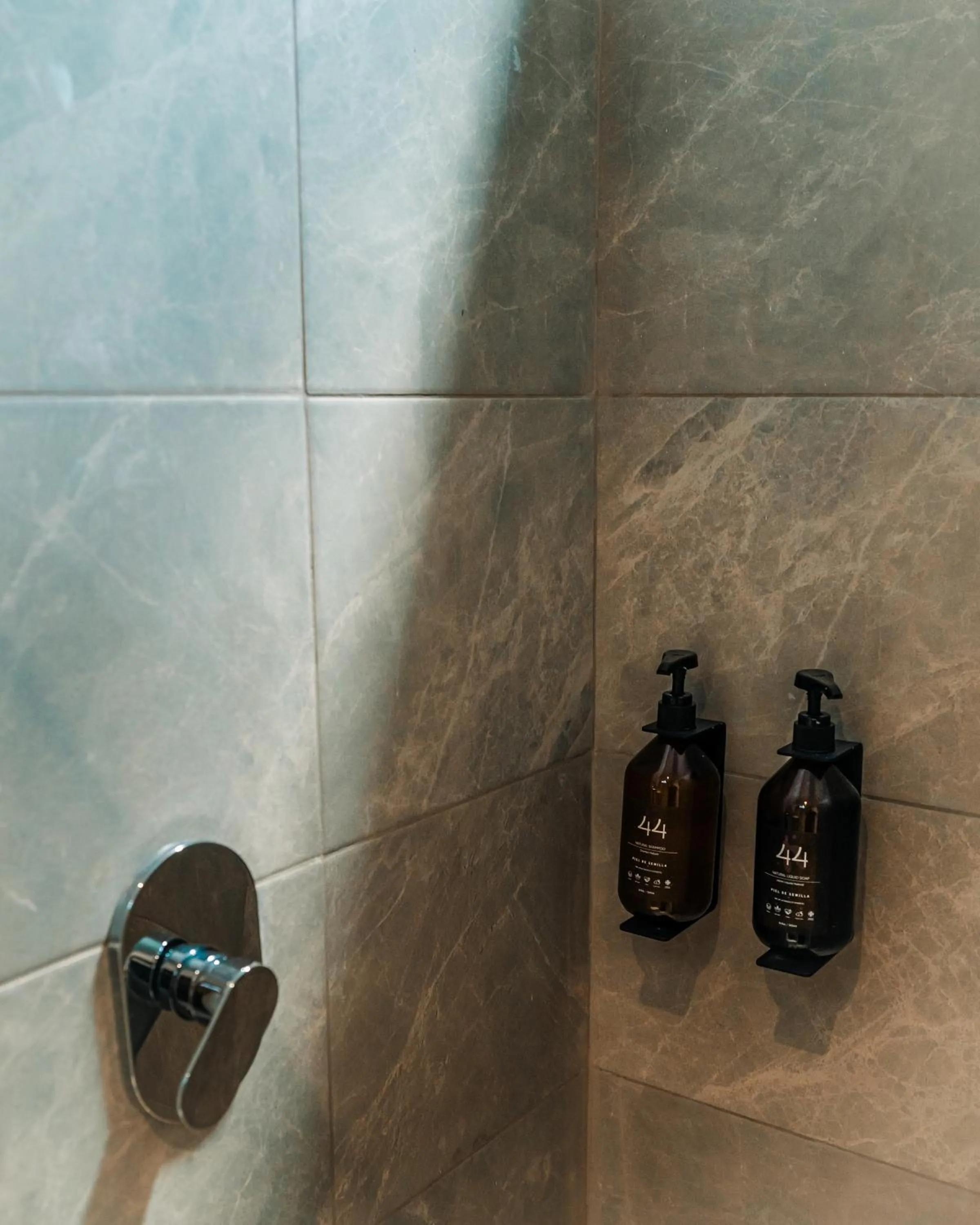 Bathroom in Sonata 44 Hotel Laureles