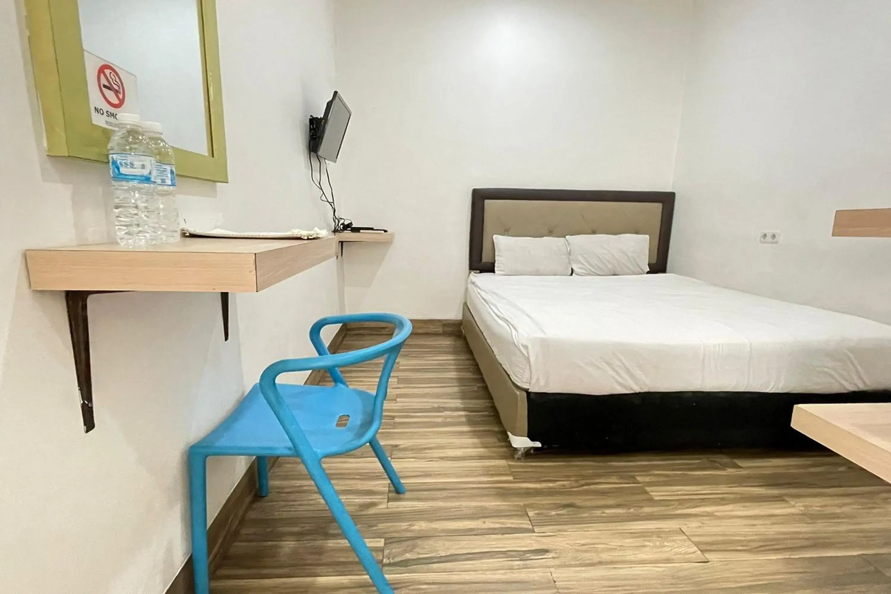 Bedroom, Bed in Residence 8 Bedroom, Bed in Residence 8