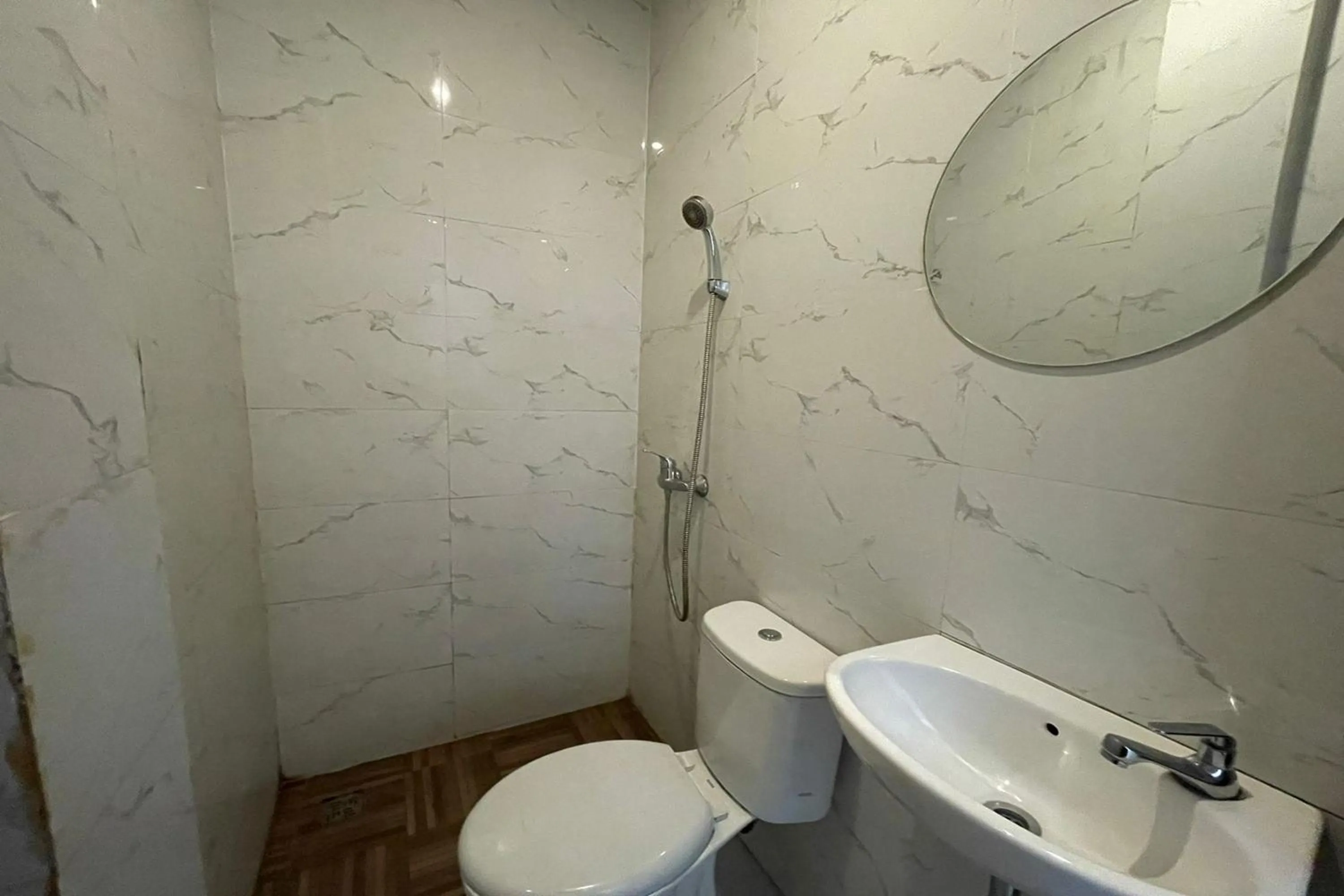 Bathroom in Residence 8