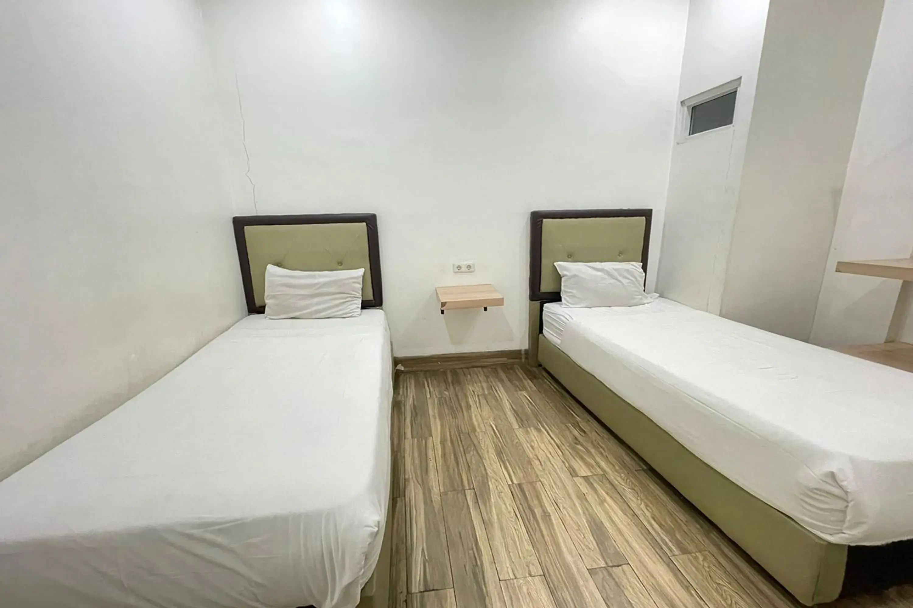 Bedroom, Bed in Residence 8 Bedroom, Bed in Residence 8