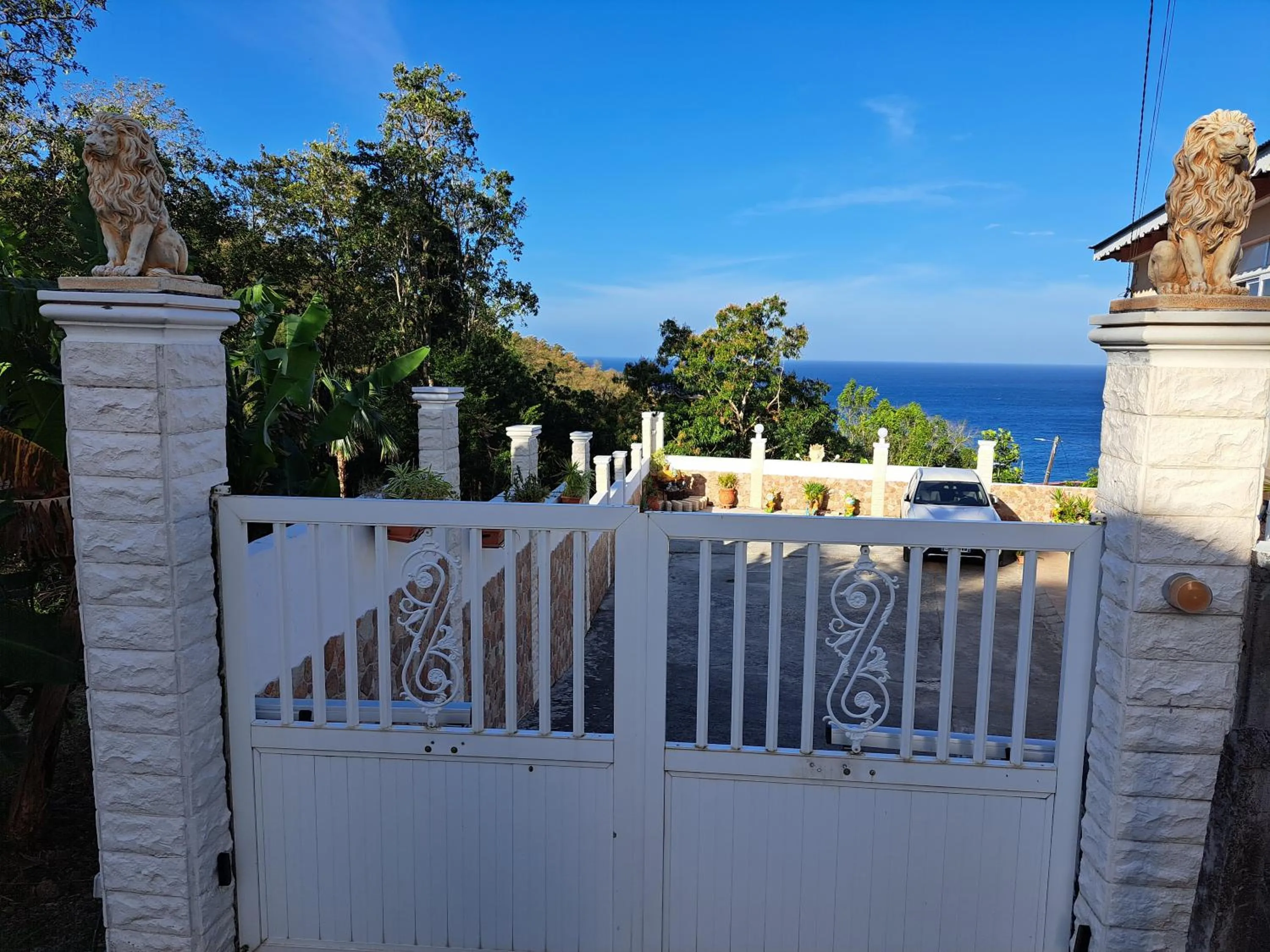 Facade/entrance in KANALU BEACH APPATEMENT