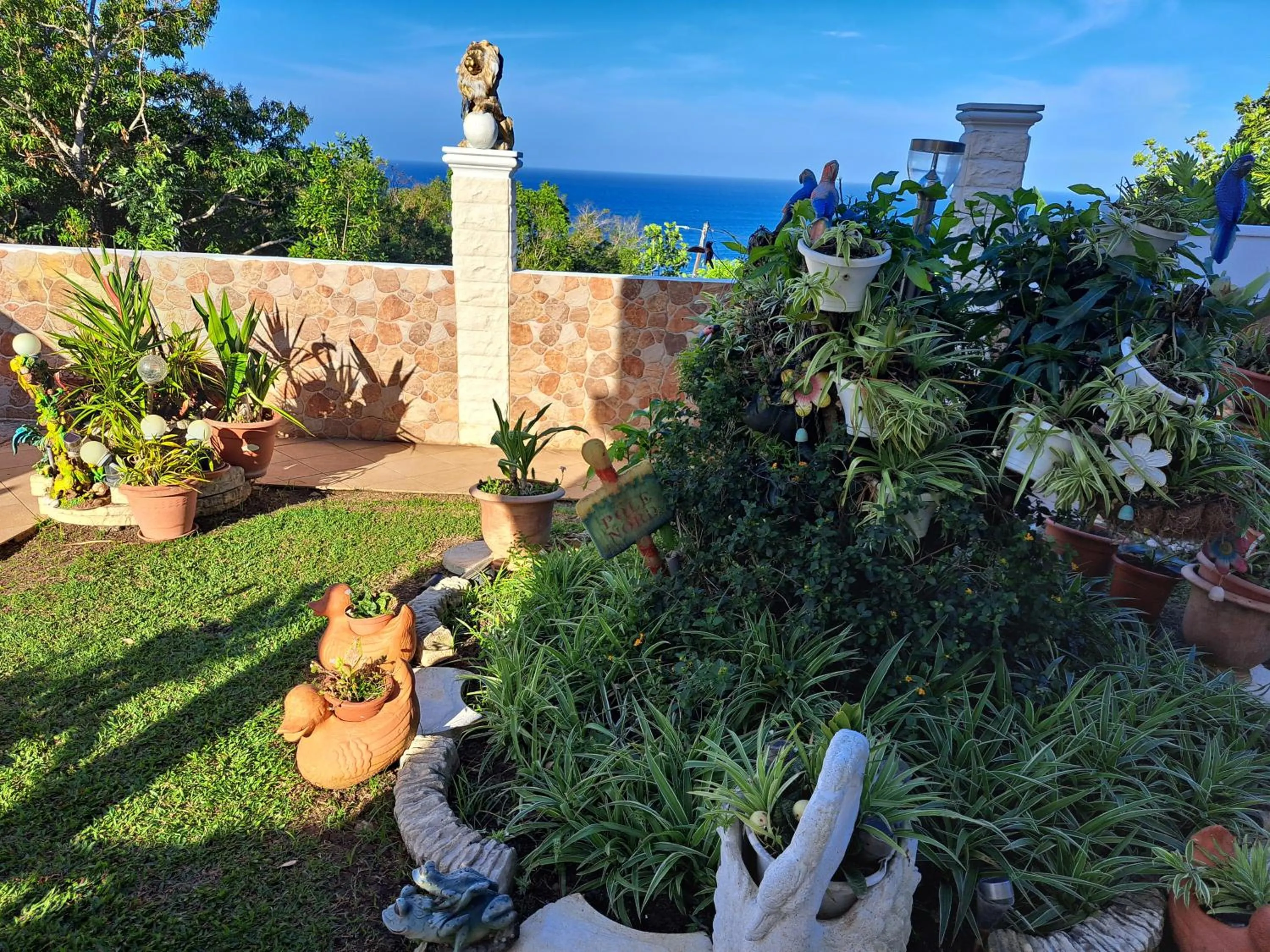 Garden in KANALU BEACH APPATEMENT