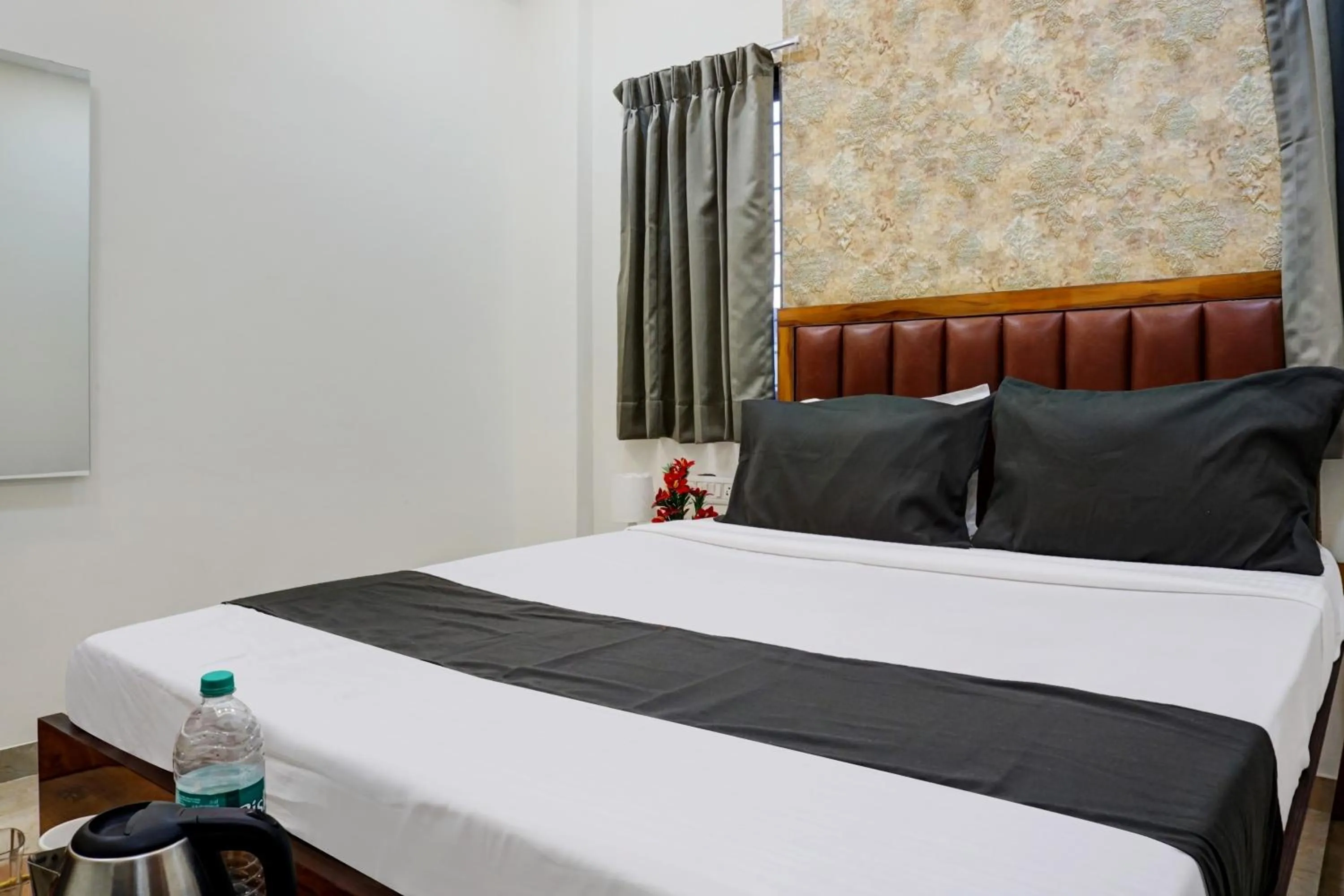 Bedroom, Bed in Super Hotel O KP Pride