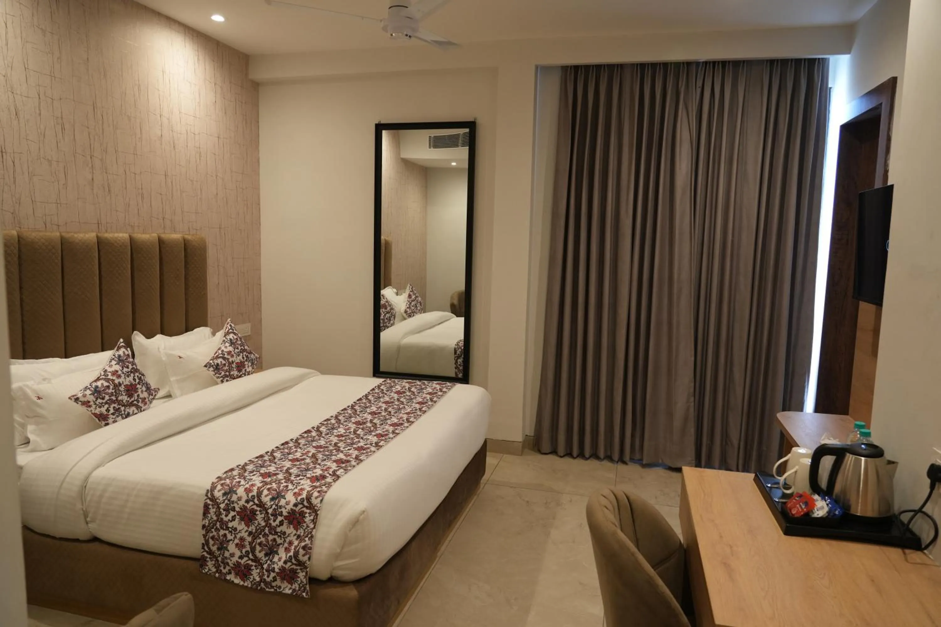 Bedroom, Bed in ACR Luxury Hotel