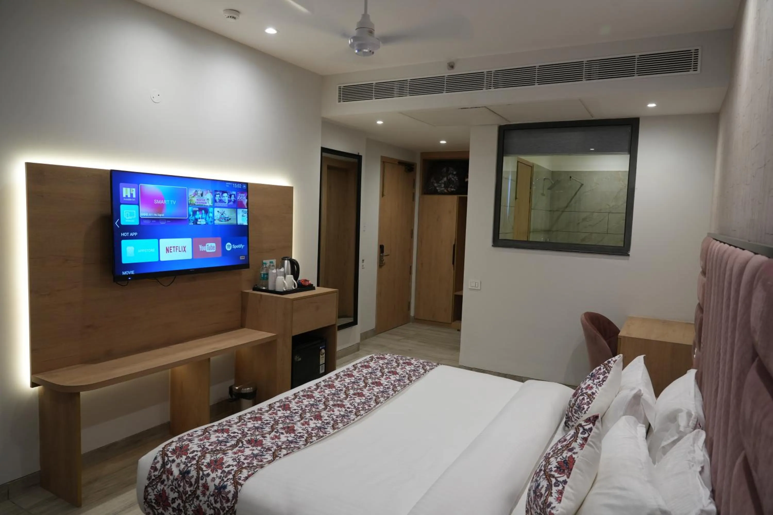 Bed in ACR Luxury Hotel