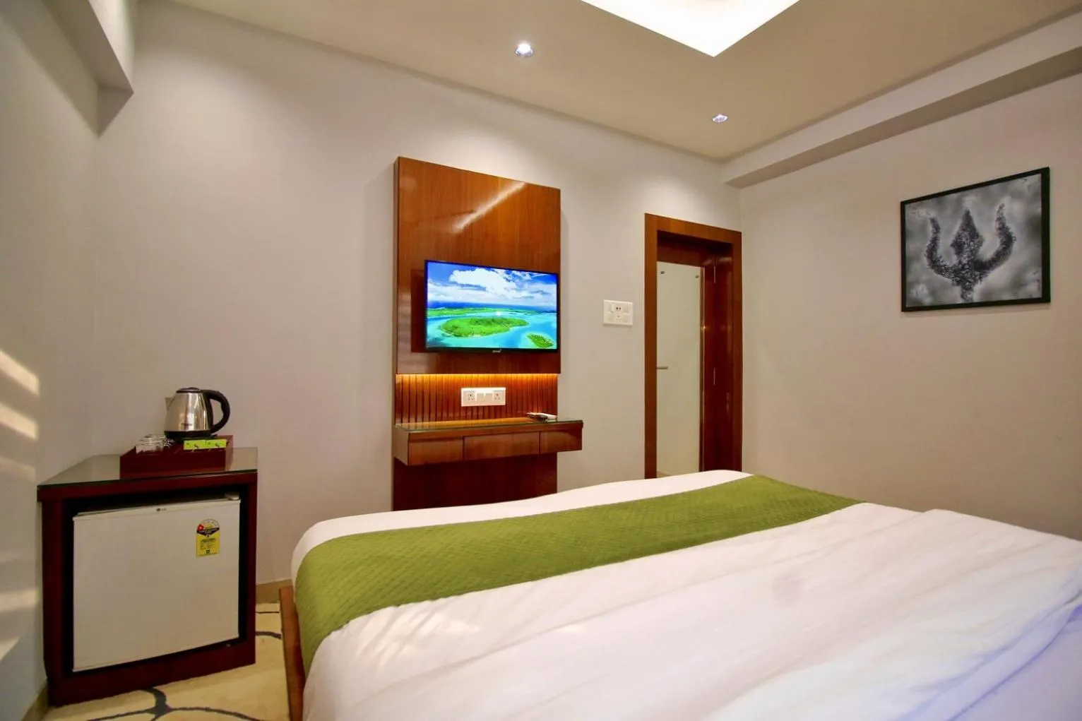 Bed in Evara-Meraki Inn