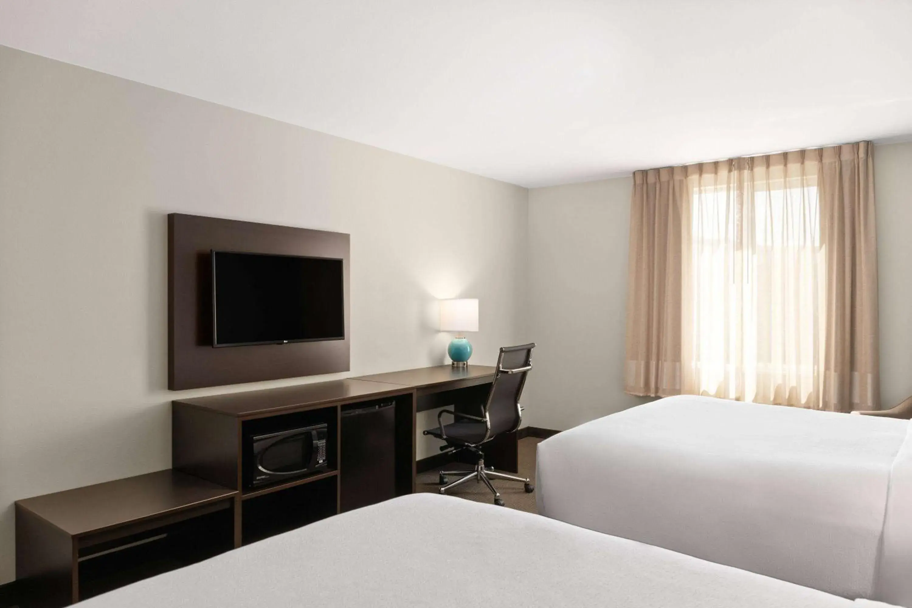 Photo of the whole room, Bed in La Quinta Inn & Suites by Wyndham Wenatchee Photo of the whole room, Bed in La Quinta Inn & Suites by Wyndham Wenatchee