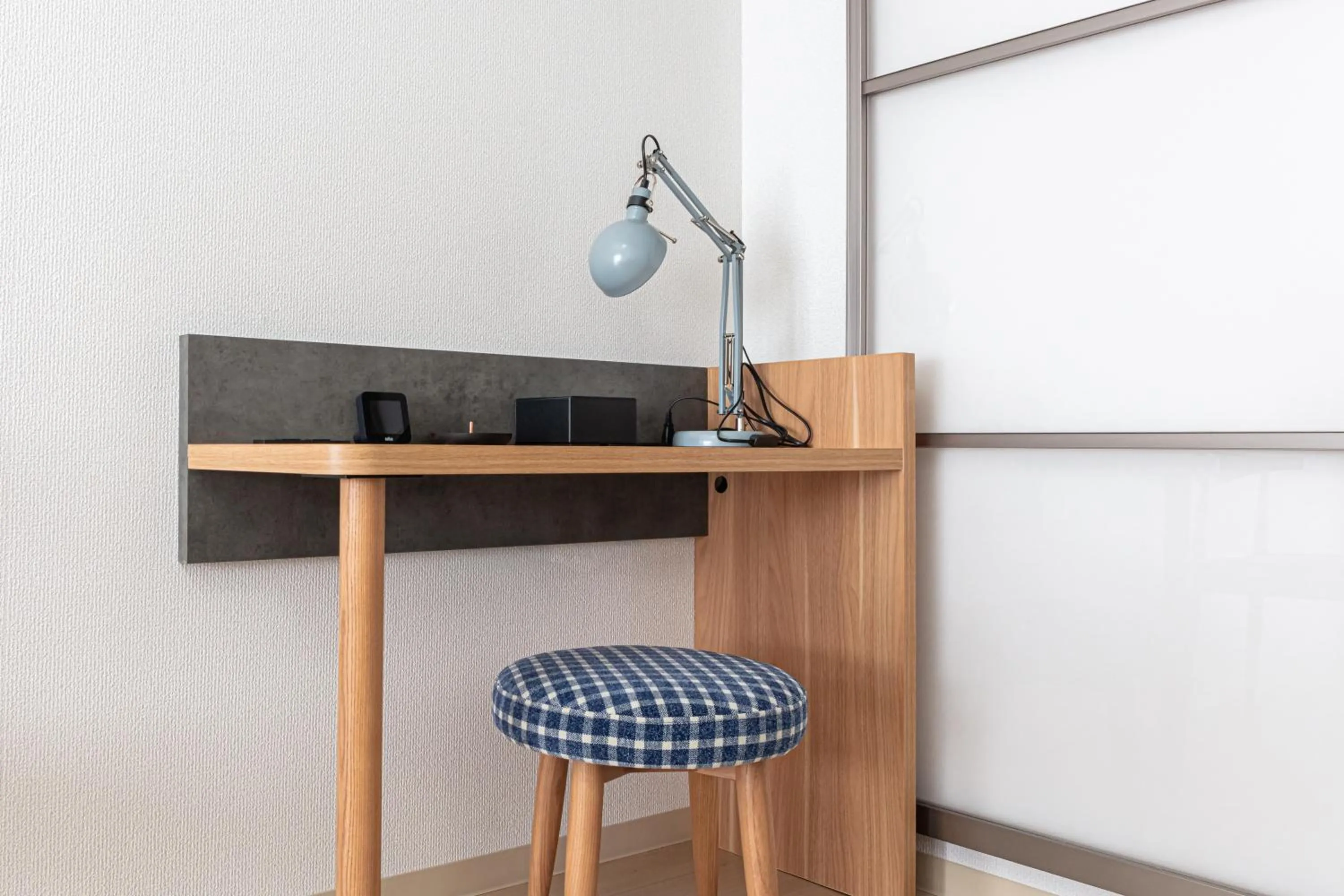 hair dresser in yksi STAY ＆ APARTMENT OSAKA