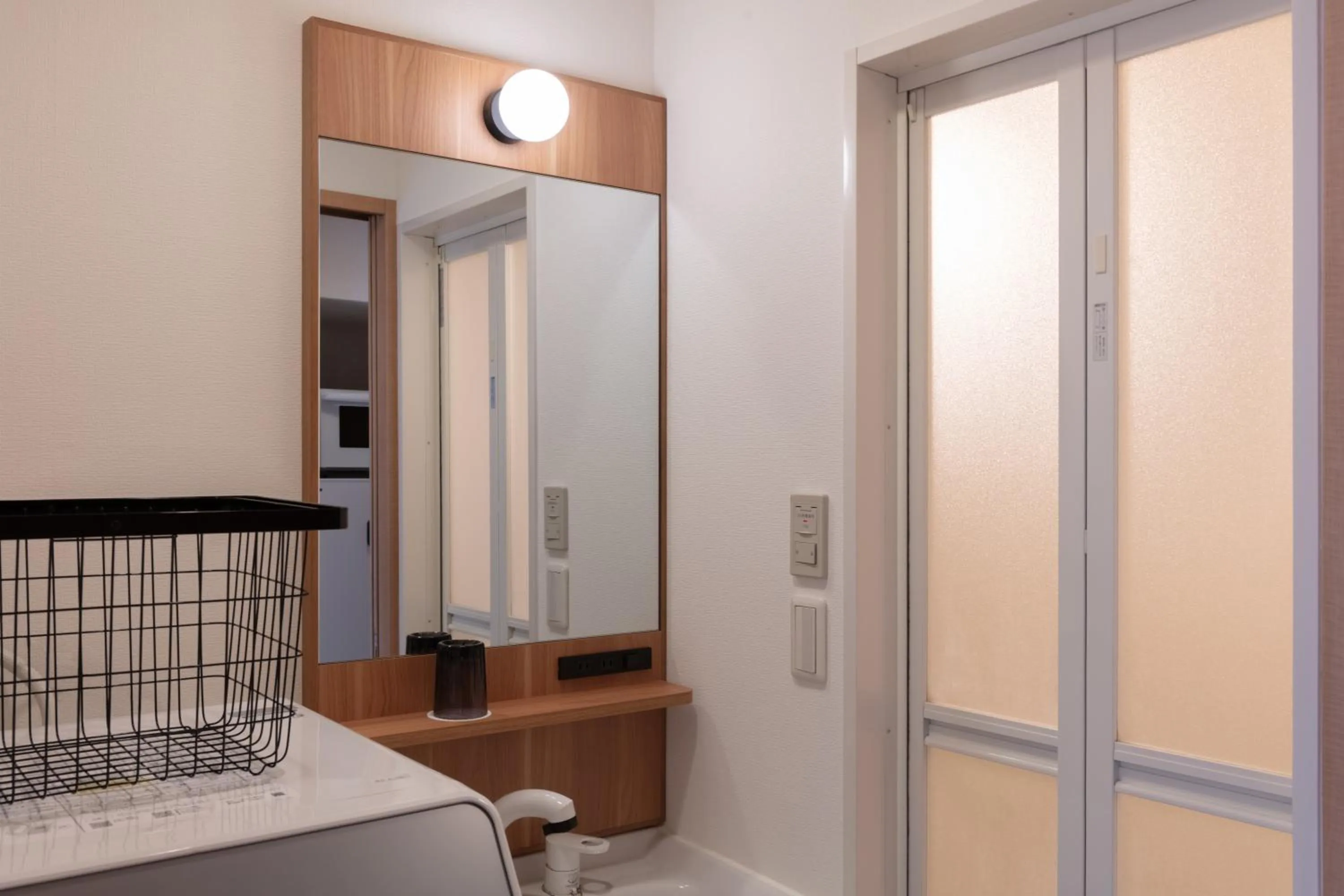 Bathroom, Bed in yksi STAY ＆ APARTMENT OSAKA