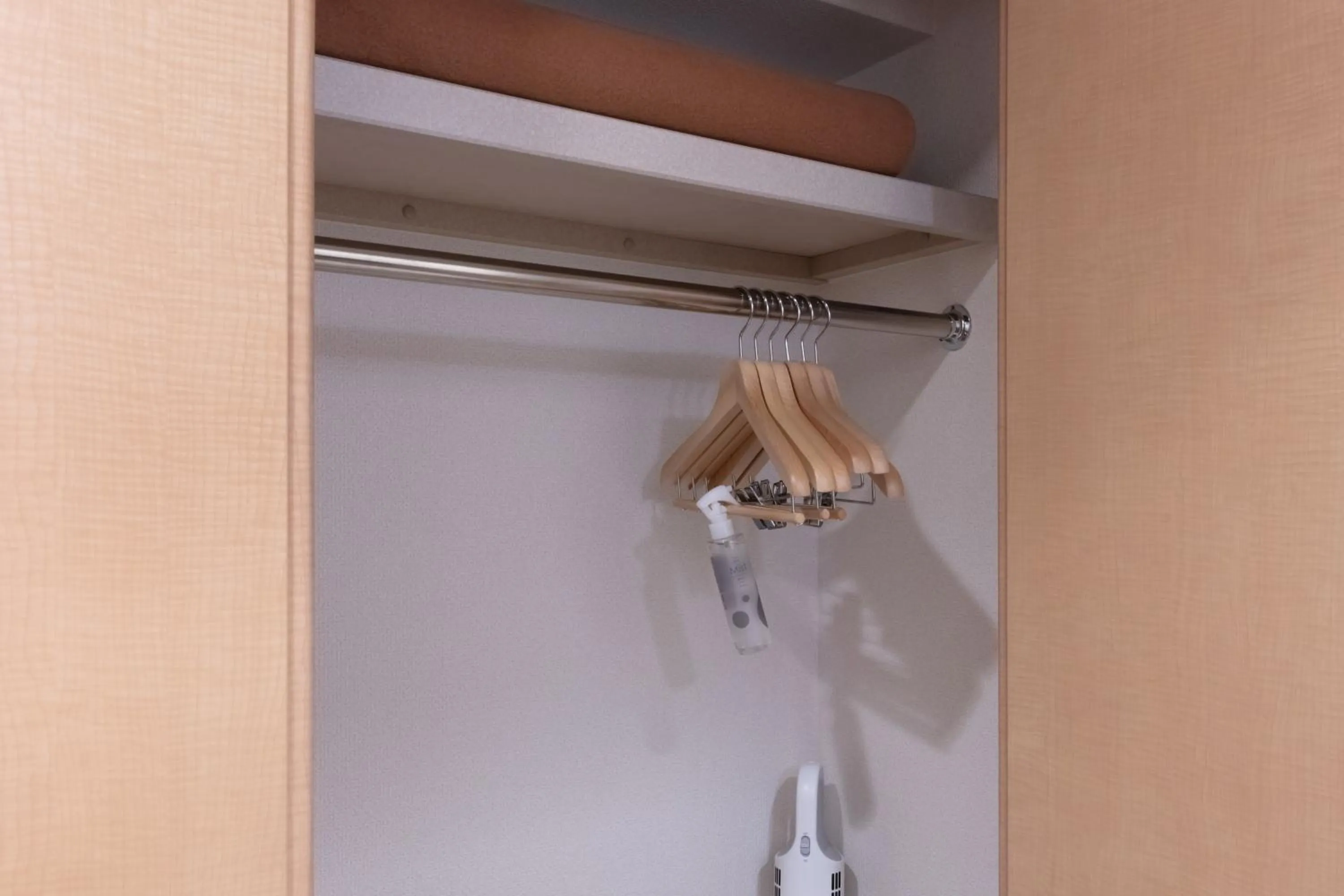 wardrobe in yksi STAY ＆ APARTMENT OSAKA