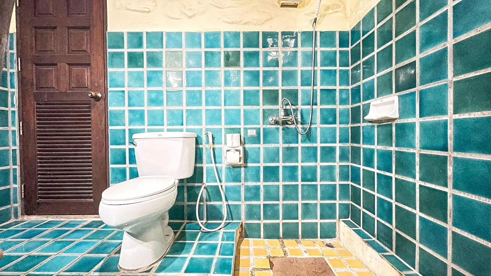 Shower in Villa Bali Eco Resort, Rayong