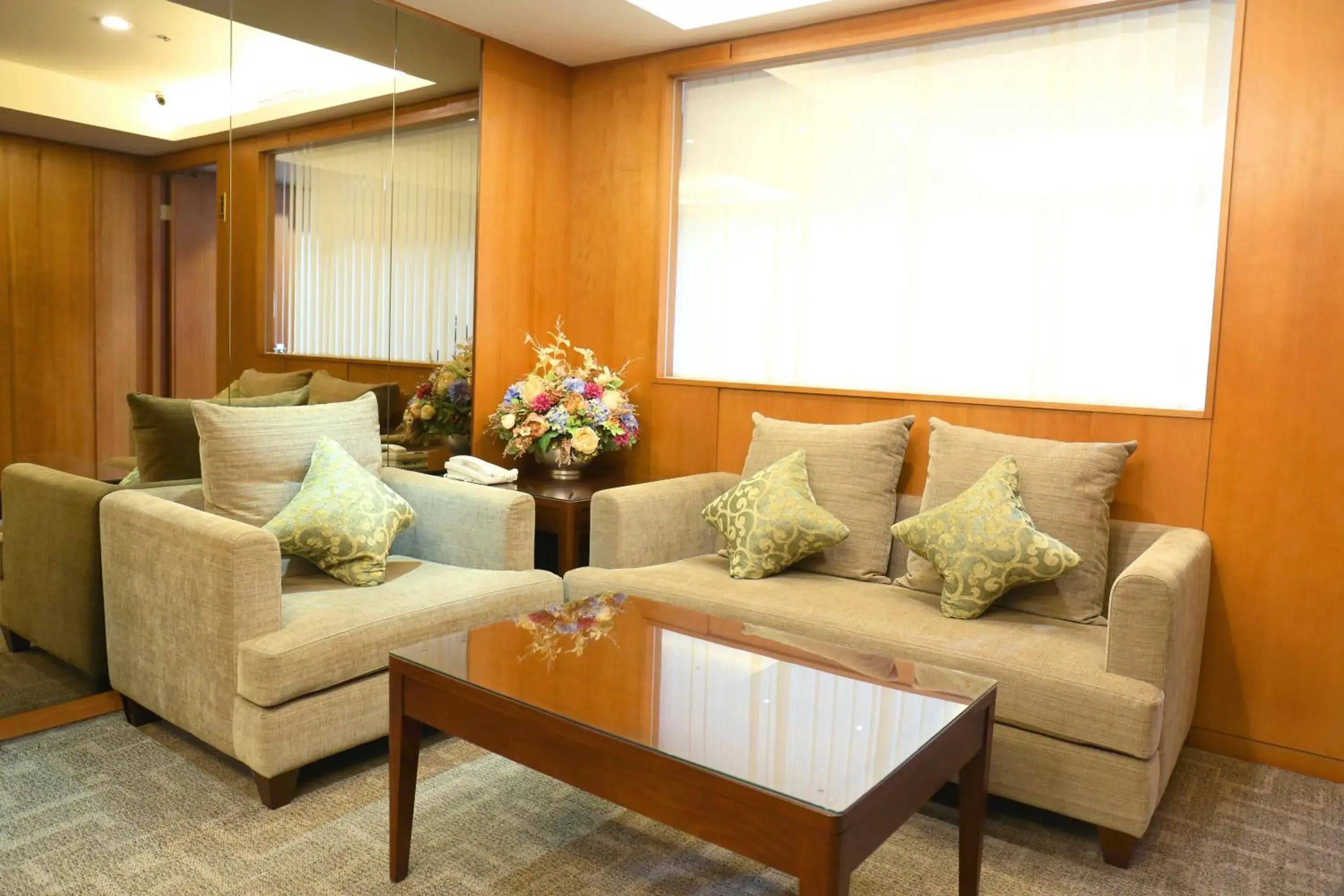 Business facilities, Seating Area in Fushin Hotel Tainan