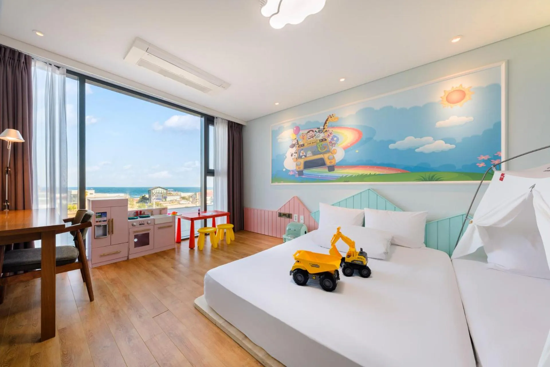 Decorative detail, Bed in Grabel Hotel Jeju