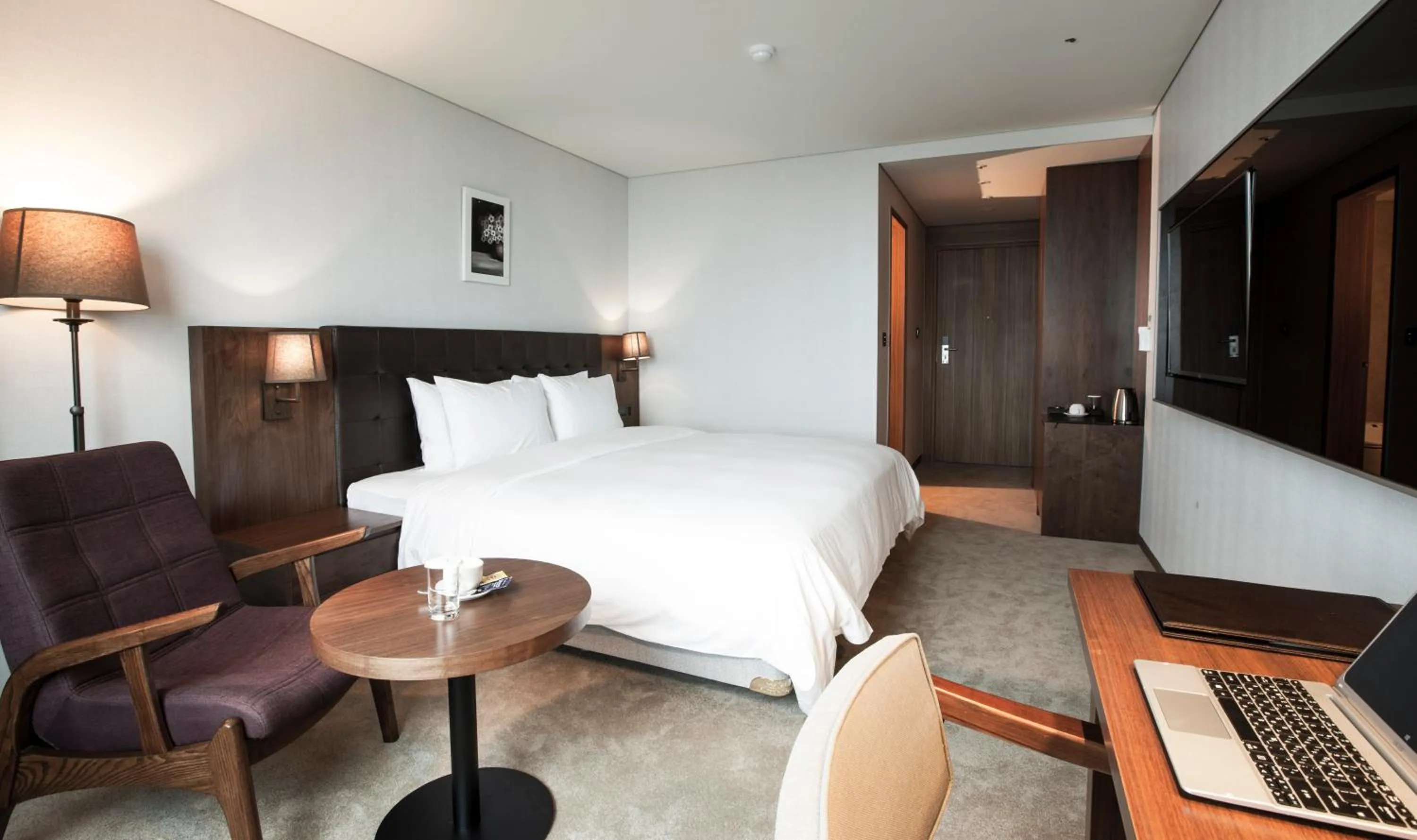 Bedroom, Bed in Grabel Hotel Jeju