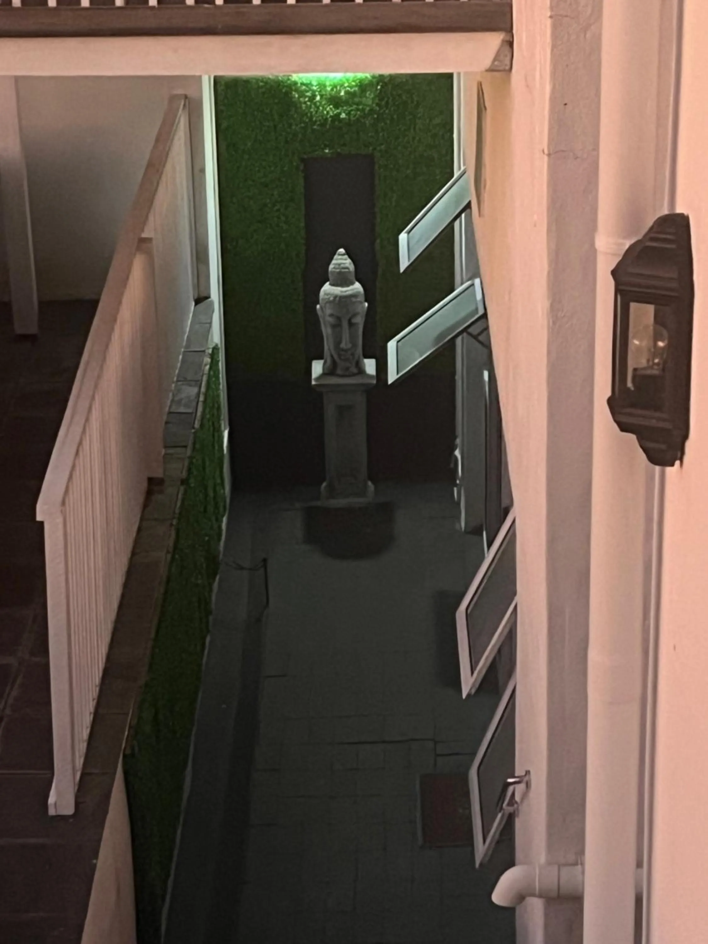 Facade/entrance in Studio Zen