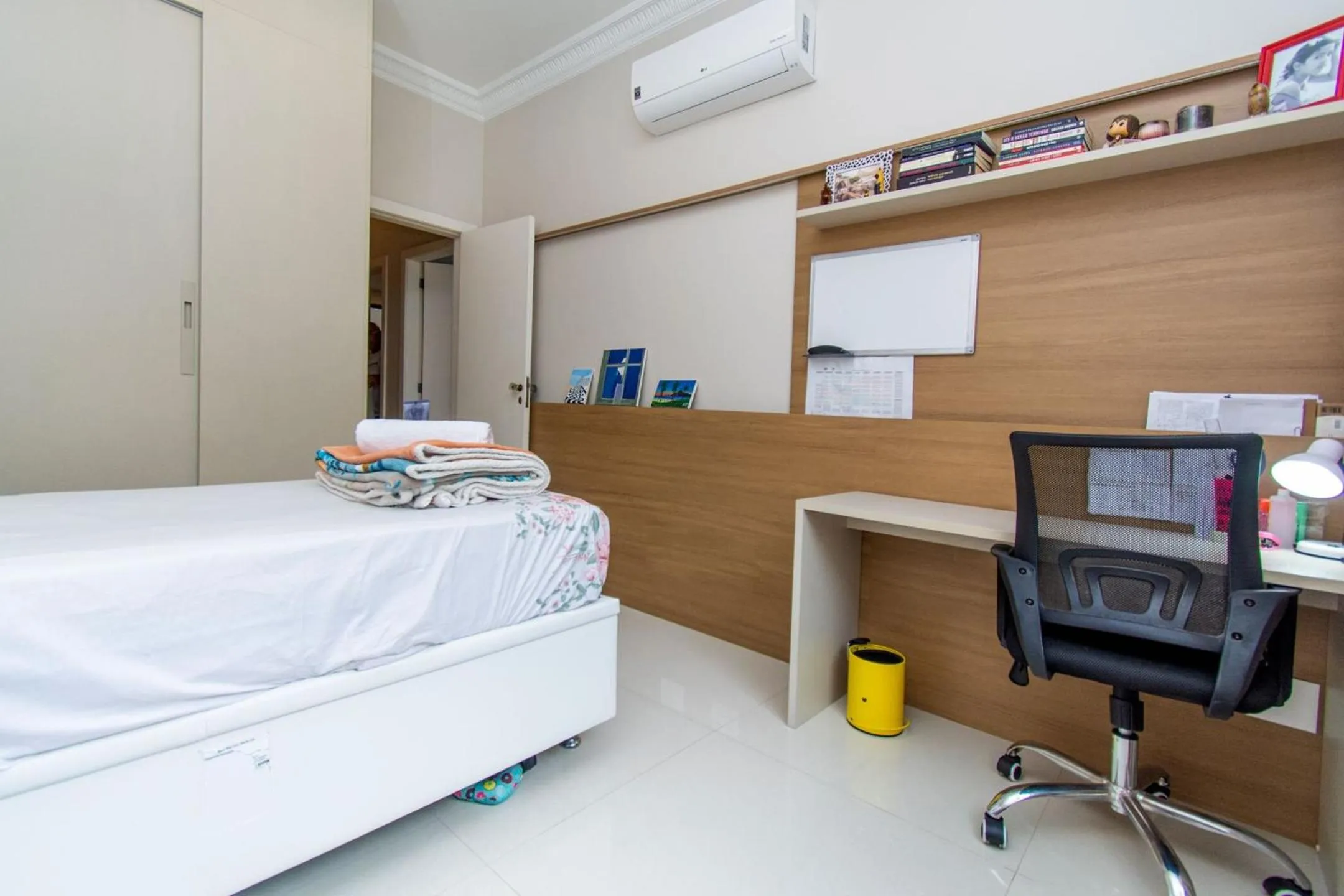 Photo of the whole room, Bed in Garota de Ipanema - Luxo e Praia