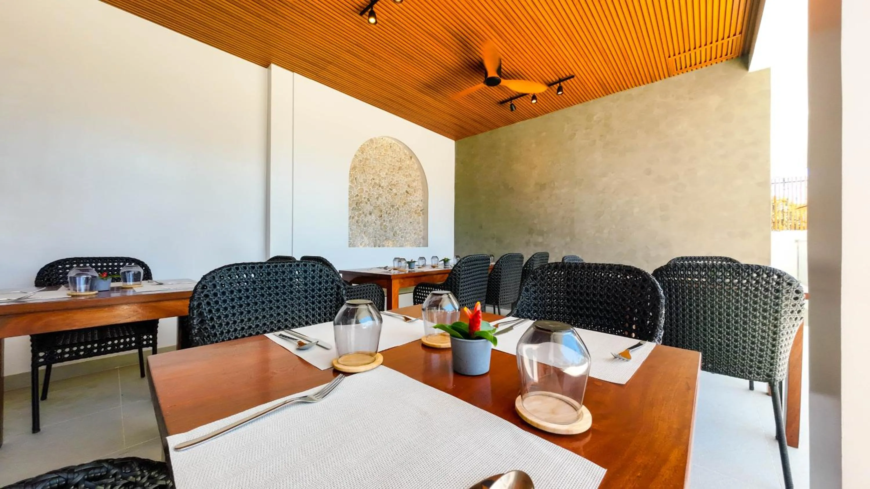 Restaurant/places to eat in Go Boutique Inn