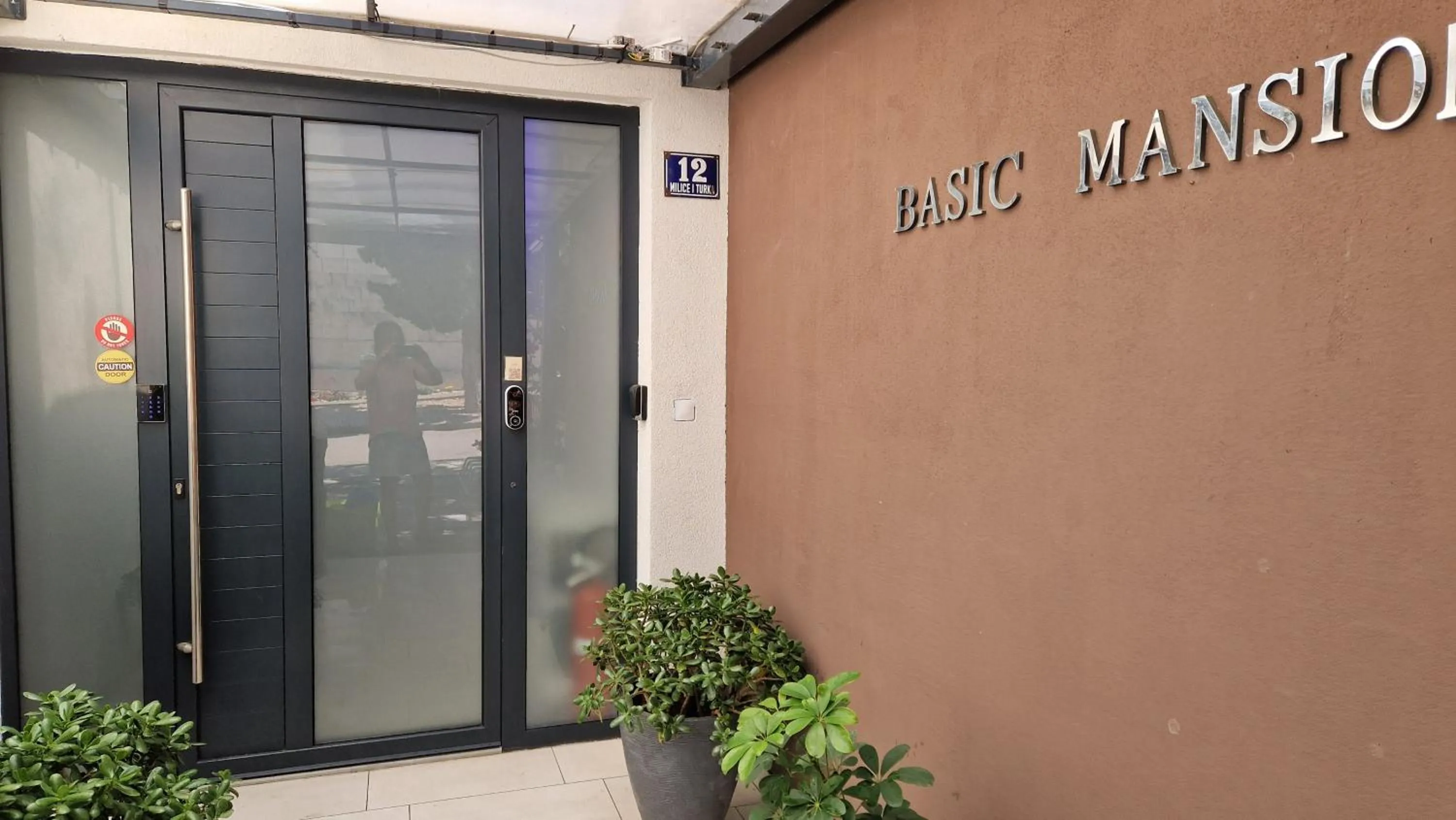 Property building in Basic Mansion Mandalina