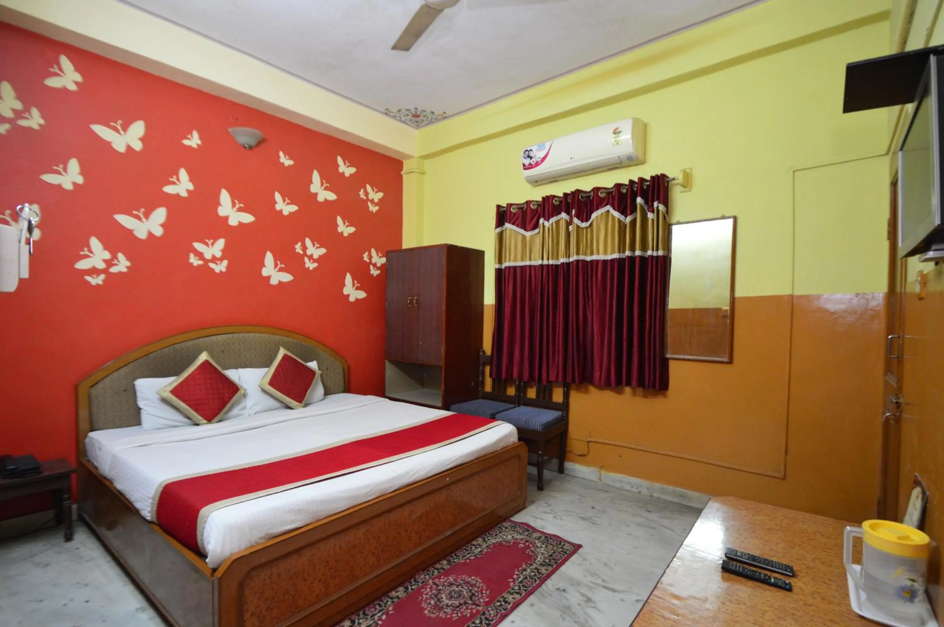 Bed in HOTEL JAI MAA PALACE