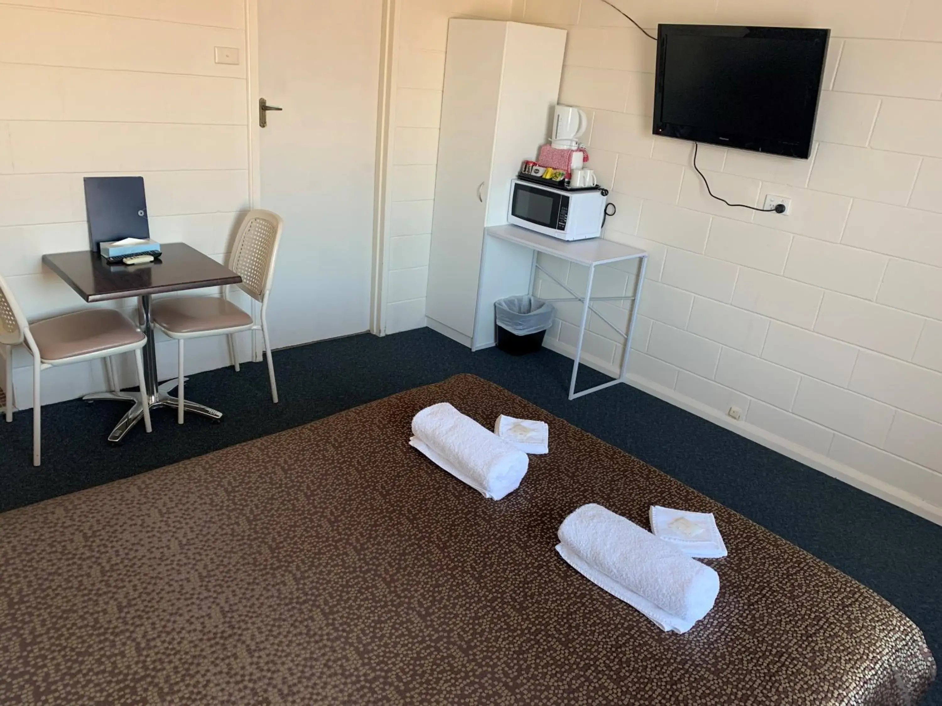 Queen Room in East West Motel Ceduna Queen Room in East West Motel Ceduna