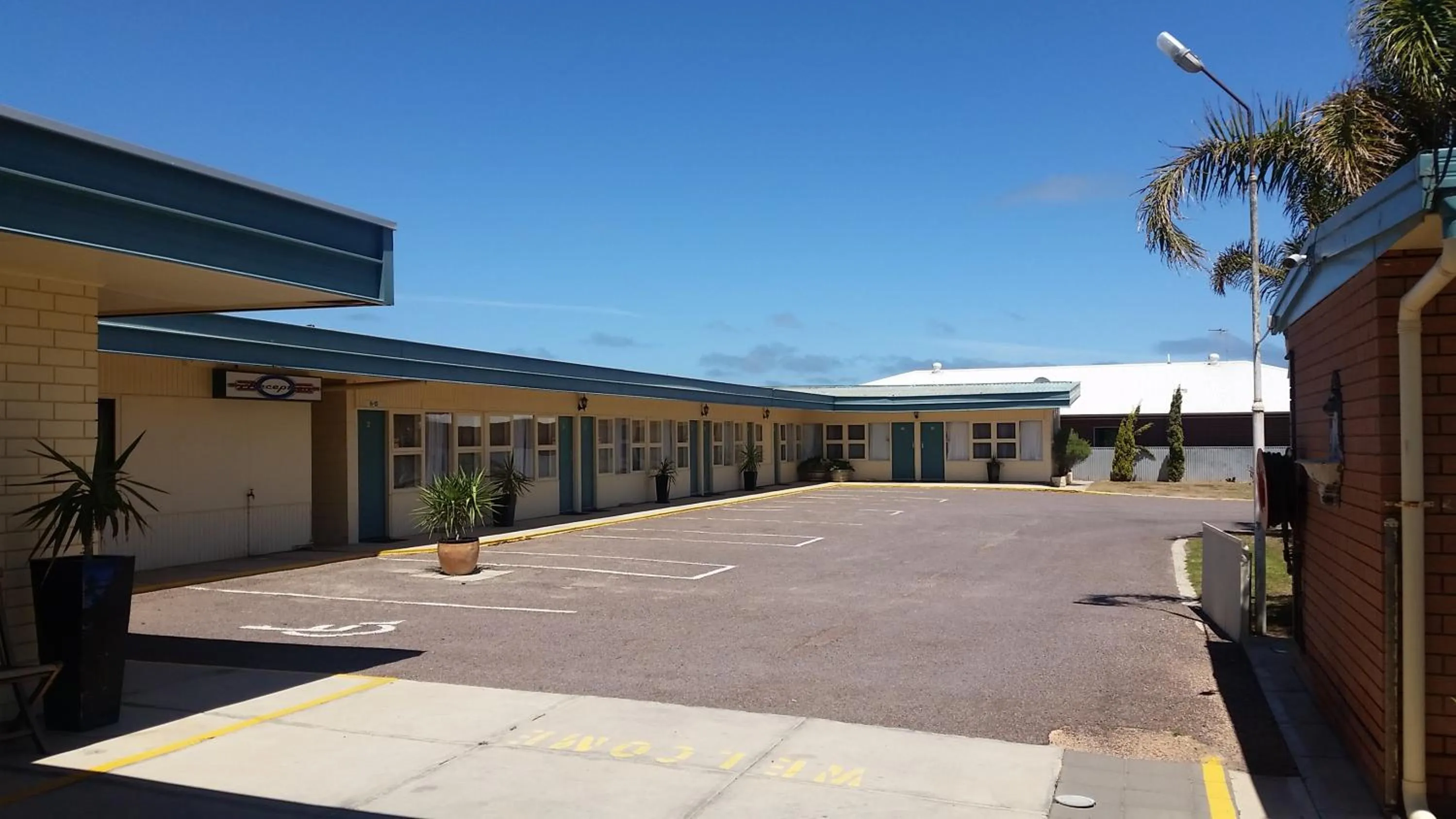 Property building in East West Motel Ceduna