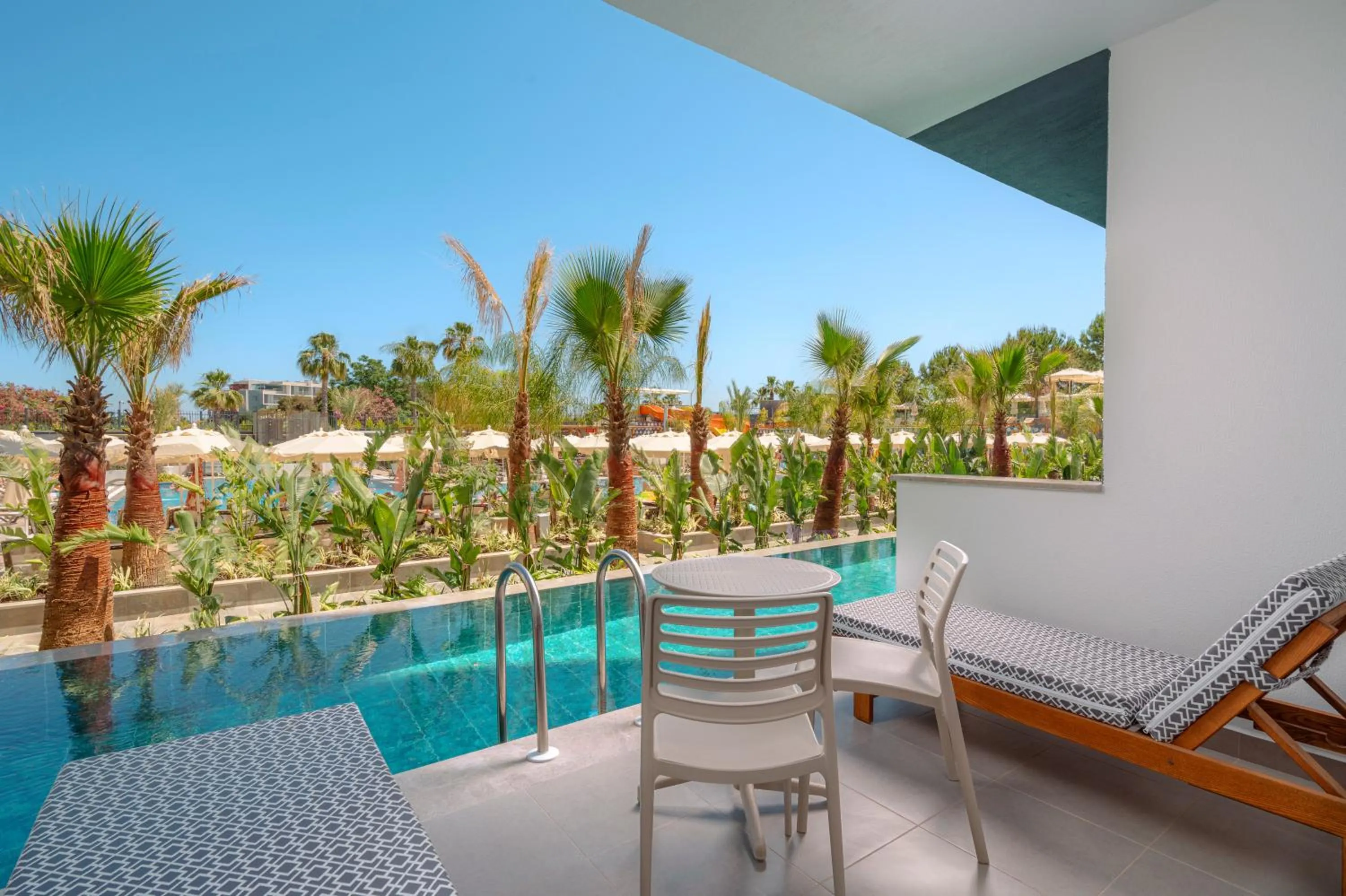 Swimming pool in VOX MARIS RESORT