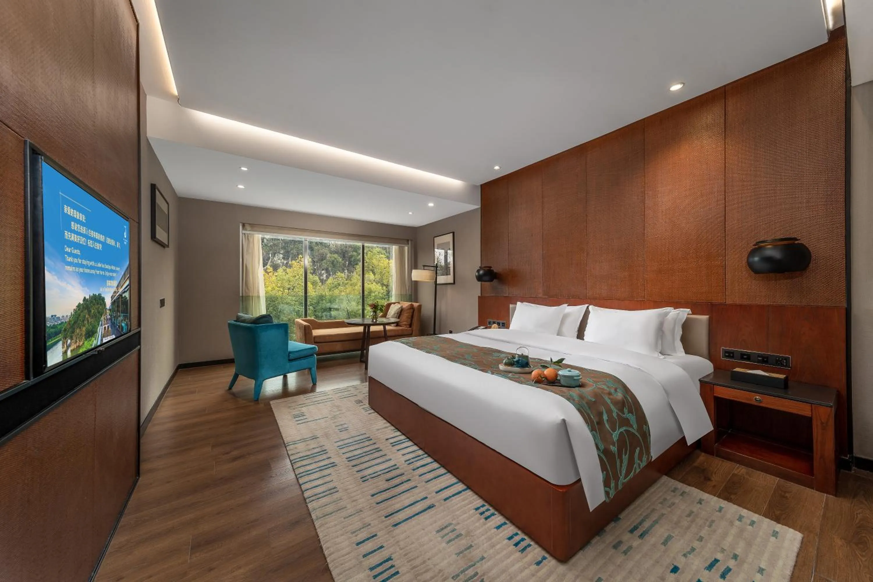 Communal lounge/ TV room in Jolie Vue Boutique Hotel Guilin (near Elephant Trunk Hill)