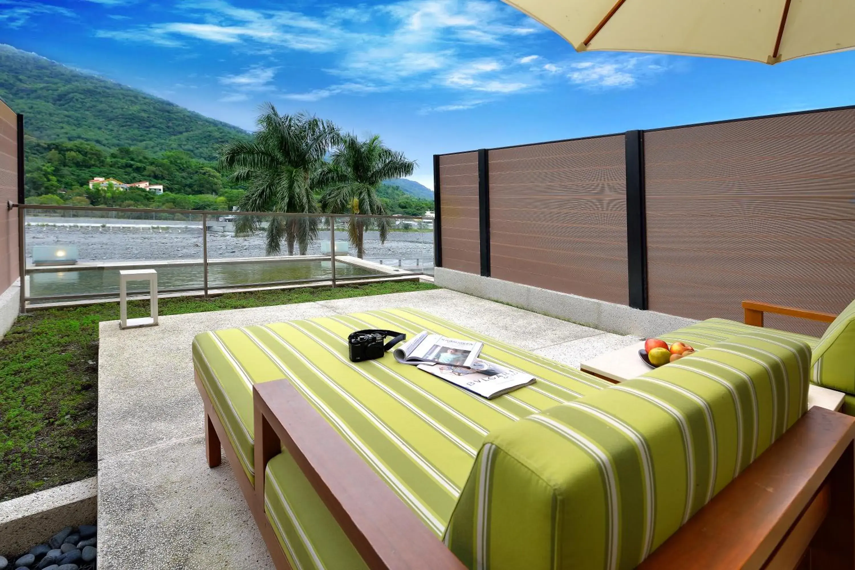 Suite with Garden View in Chihpen Century Hotel Suite with Garden View in Chihpen Century Hotel