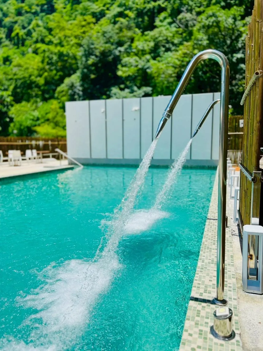 Swimming pool in Chihpen Century Hotel