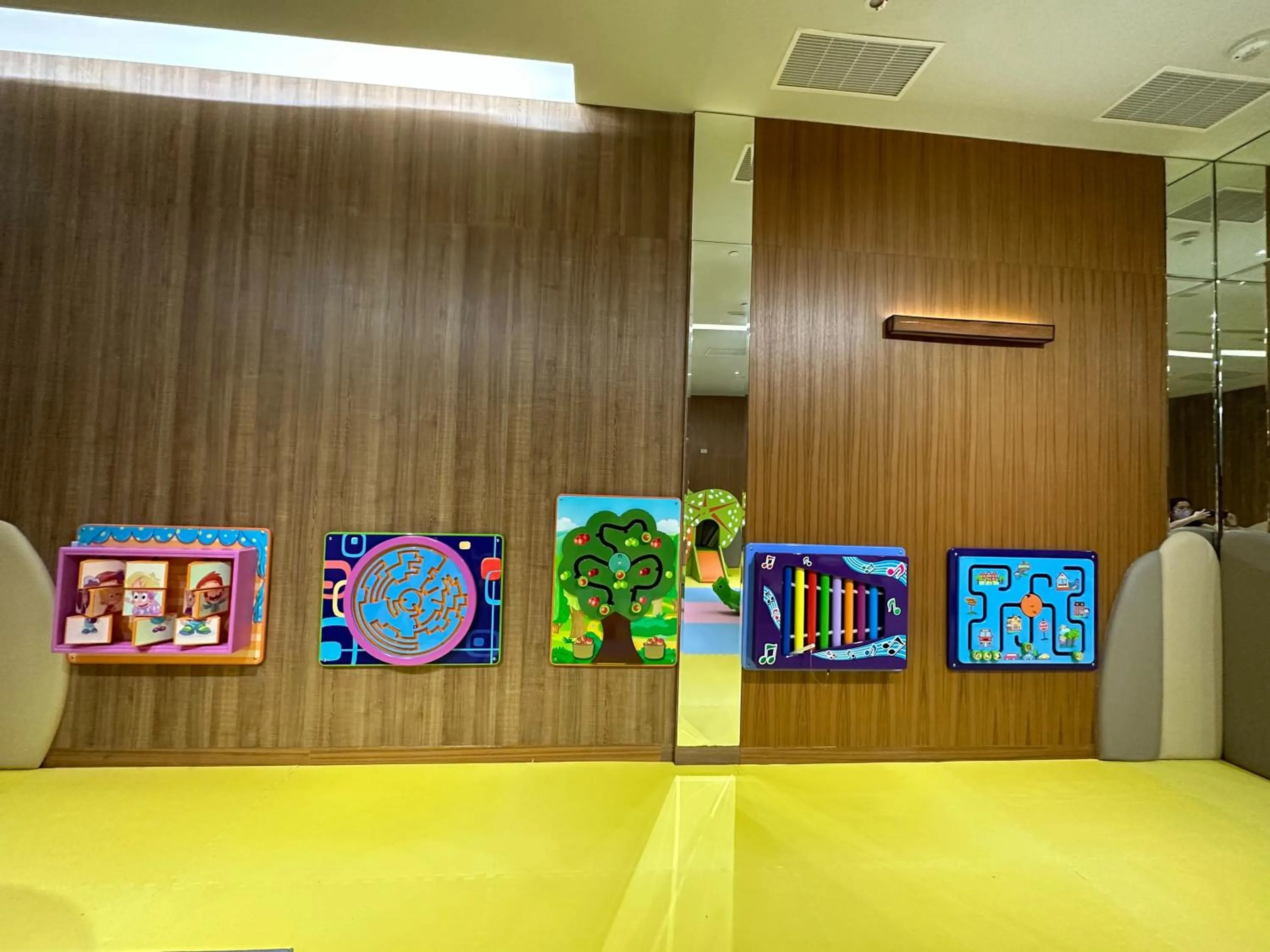 Children play ground in Chihpen Century Hotel