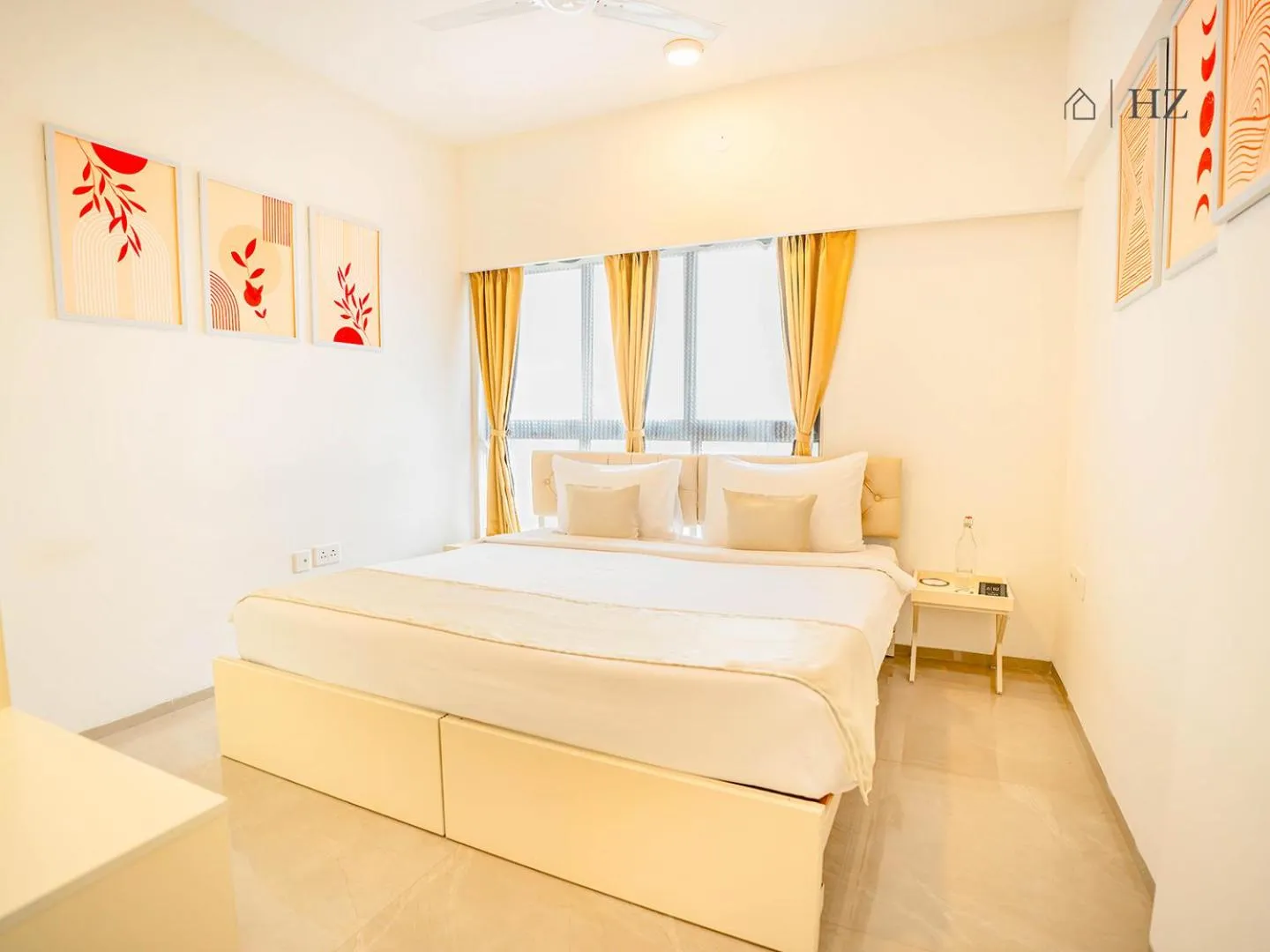 Photo of the whole room, Bed in Z Bliss Suites, BKC