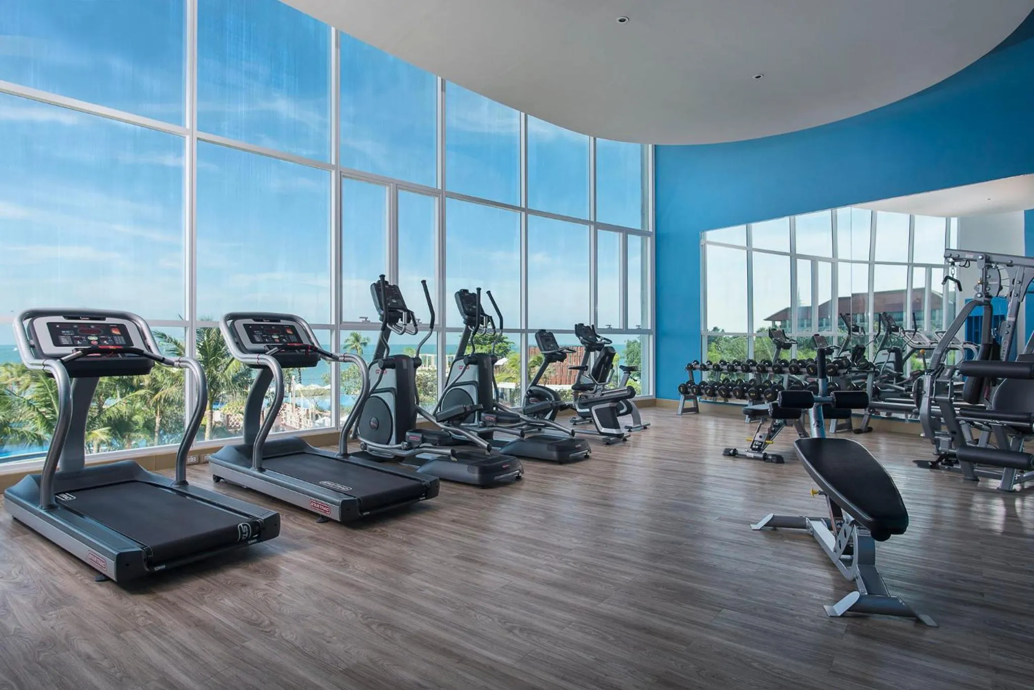 ไวท์ แซนด์ บีช เรสซิเดนซ์ พัทยา(White Sand Beach Residences Pattaya)